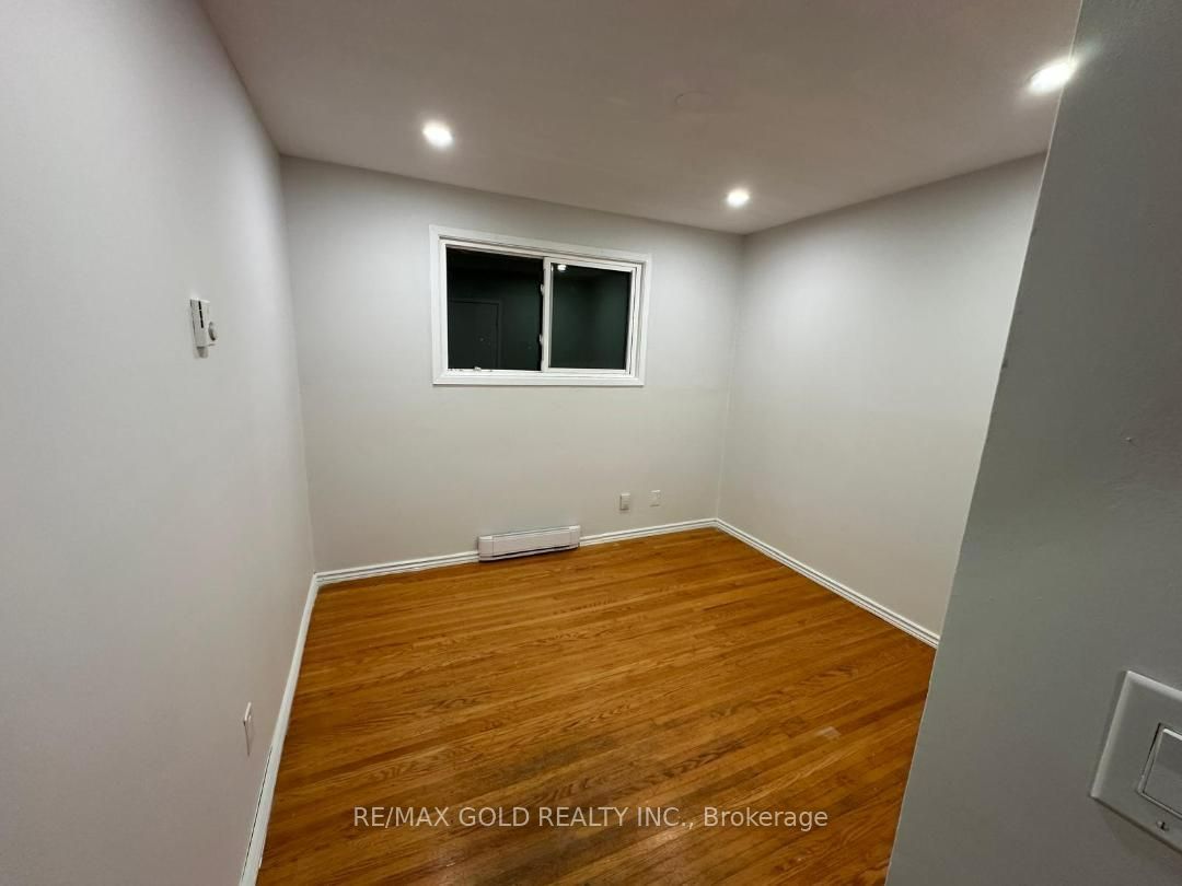 515 Stone Street 3rd Floor ( Upper Unit ) Property Photo 17
