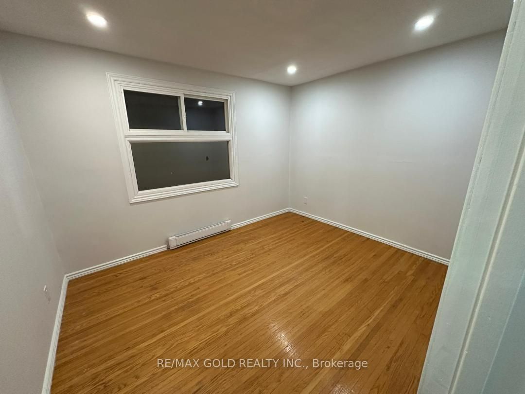 515 Stone Street 3rd Floor ( Upper Unit ) Property Photo 44