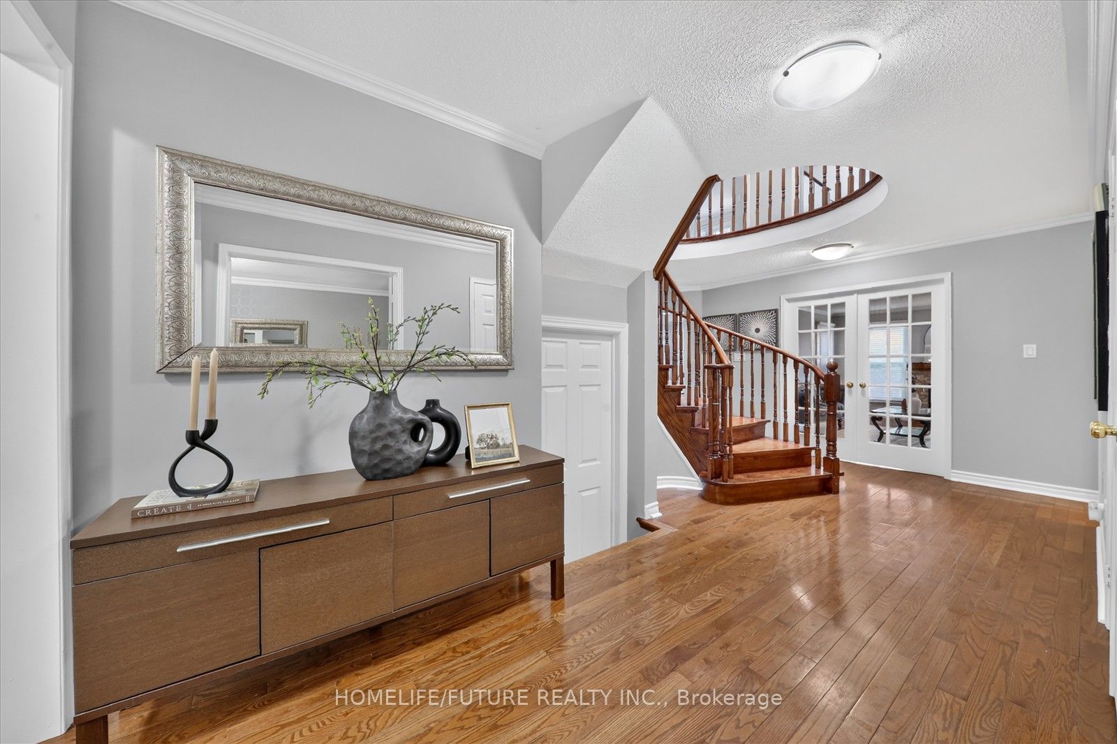 1580 Heathside Crescent Property Photo 6