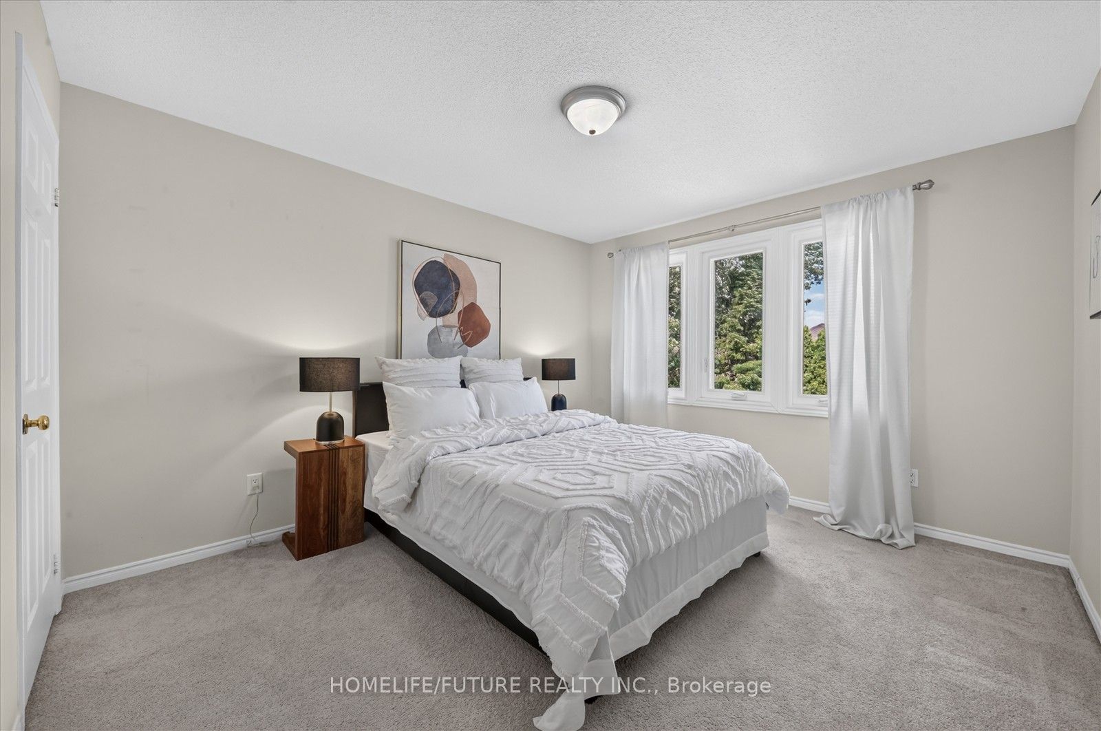 1580 Heathside Crescent Property Photo 27