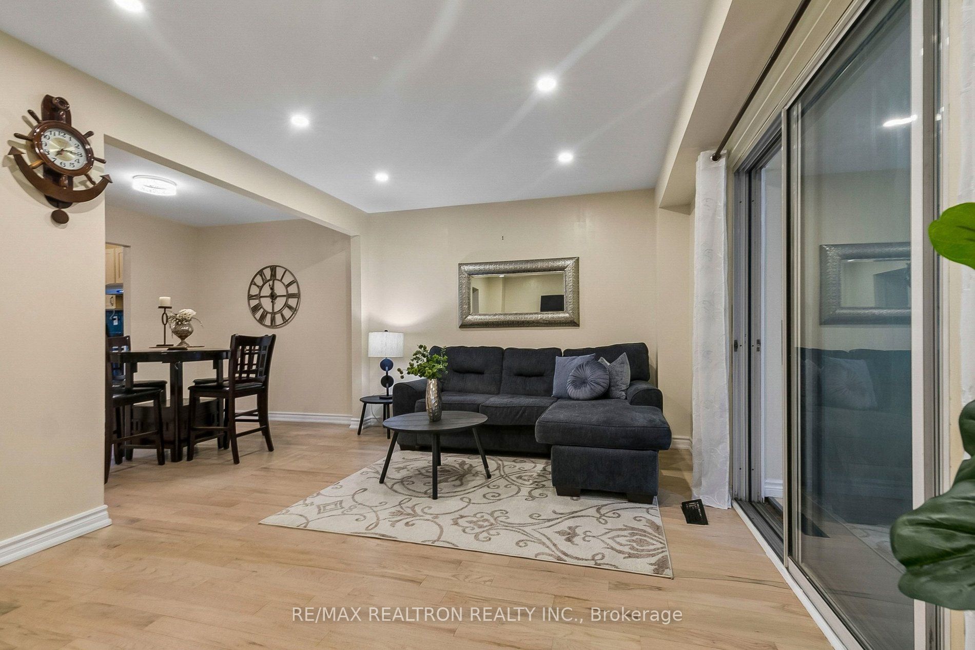 25 Whiteleas Avenue Property Photo 6