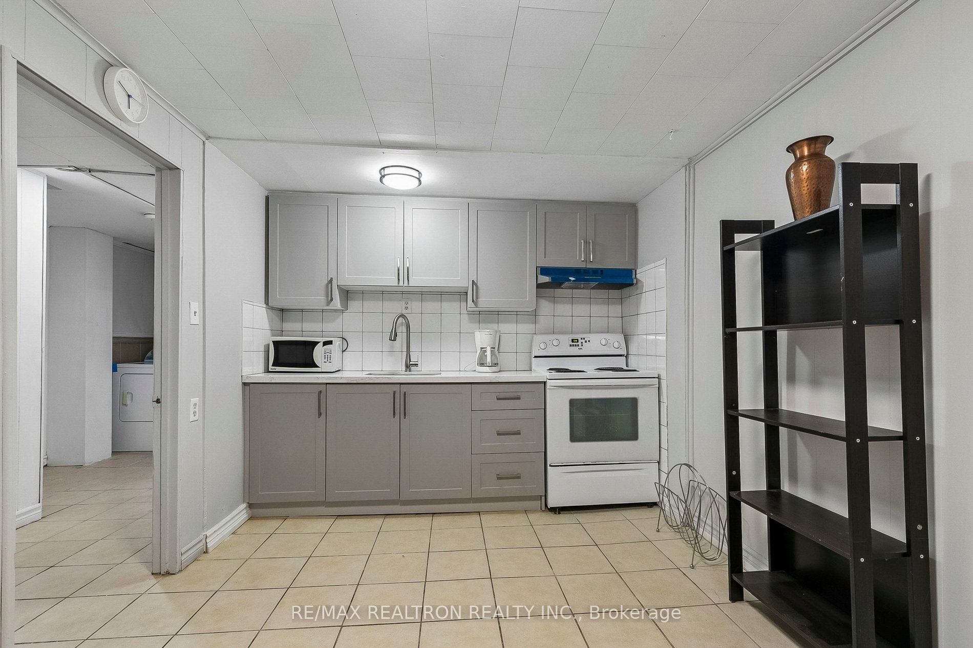 25 Whiteleas Avenue Property Photo 35