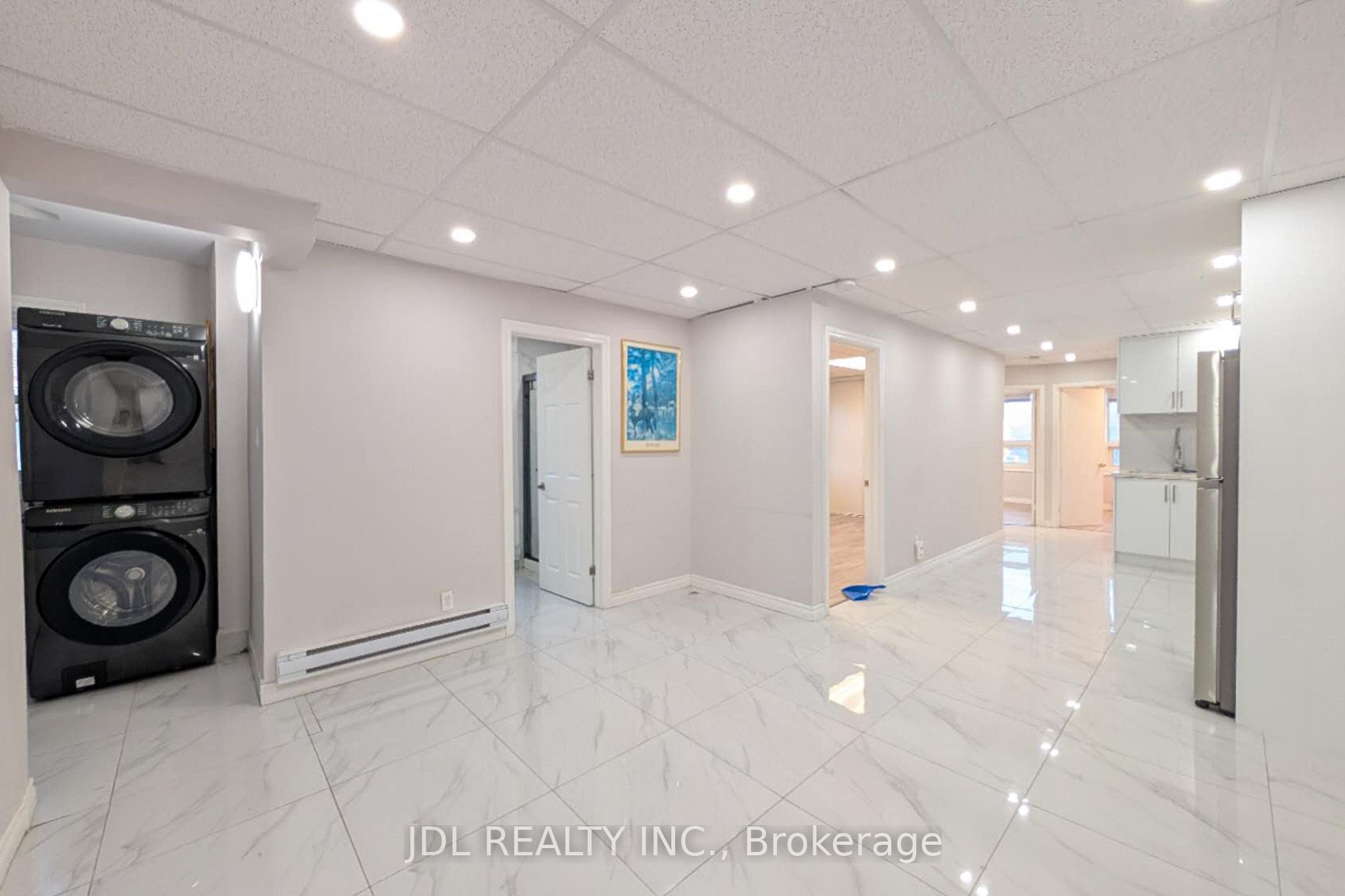 1954 Danforth Avenue 2nd Floor Property Photo 3