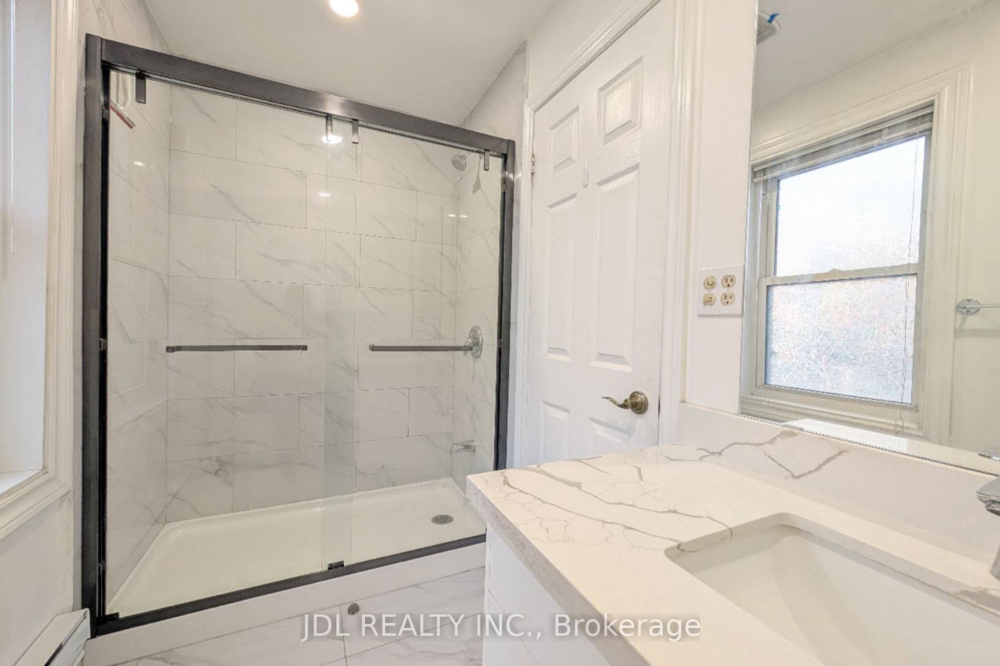 1954 Danforth Avenue 2nd Floor Property Photo 11