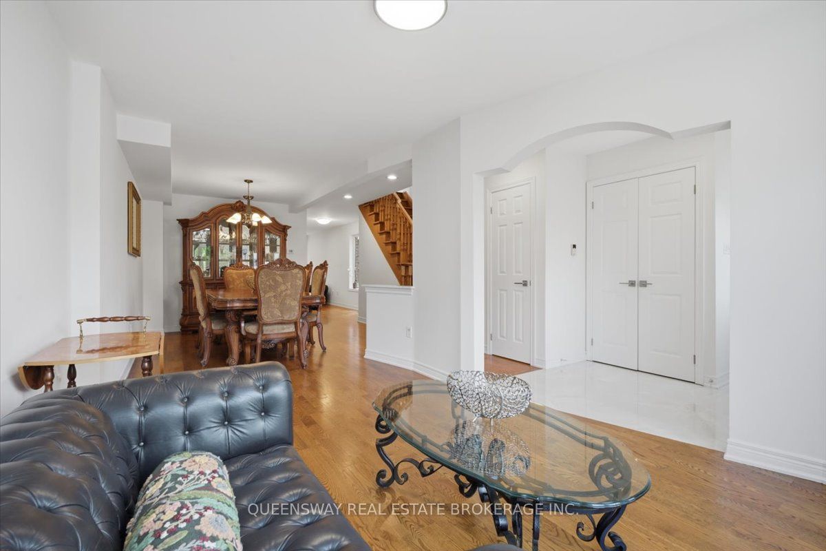 83 Floyd Avenue Property Photo 8