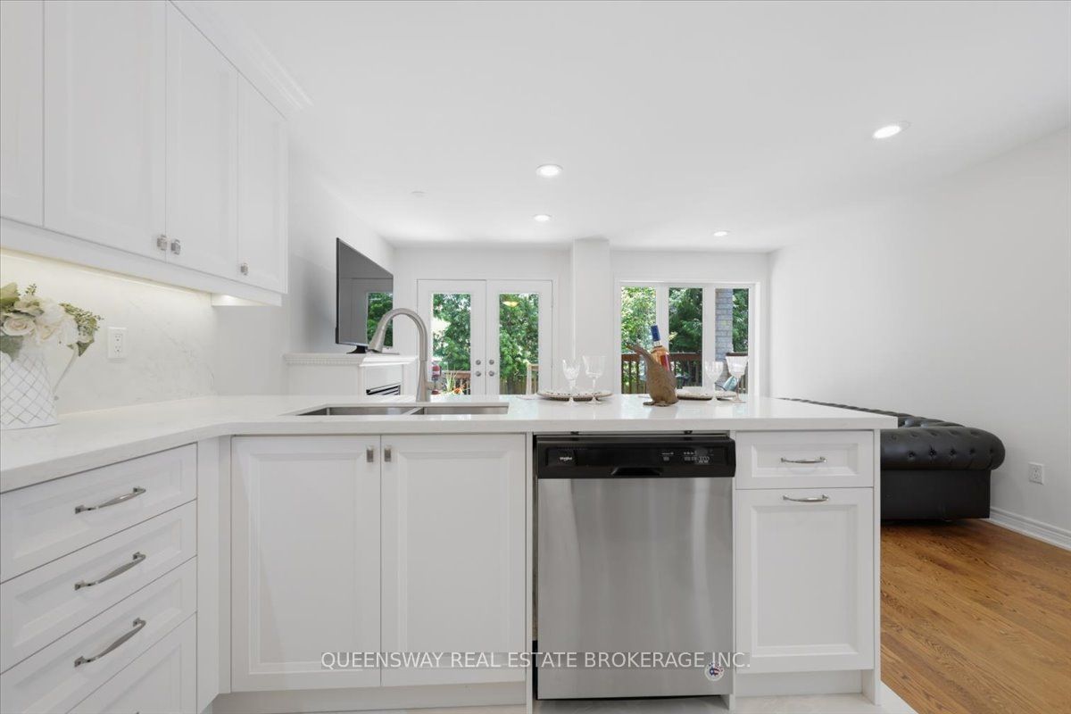83 Floyd Avenue Property Photo 17