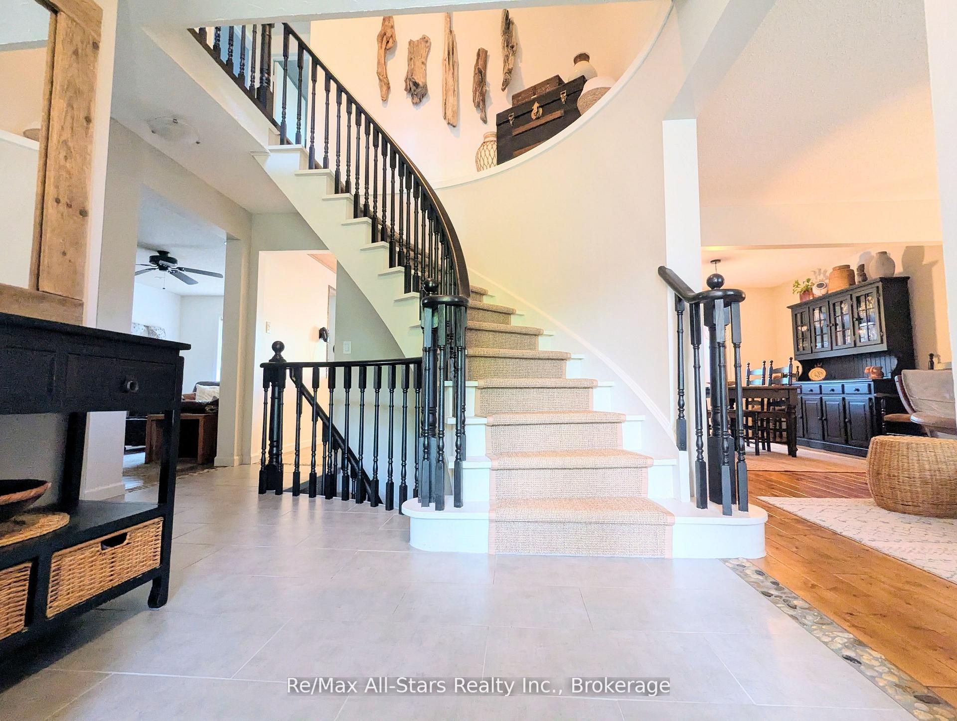 20 Love Crescent Property Photo 6