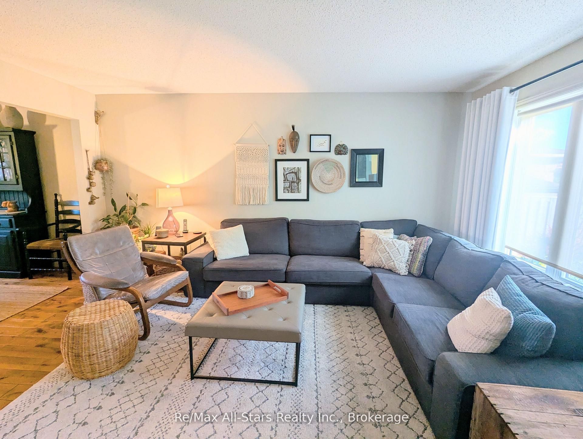 20 Love Crescent Property Photo 8