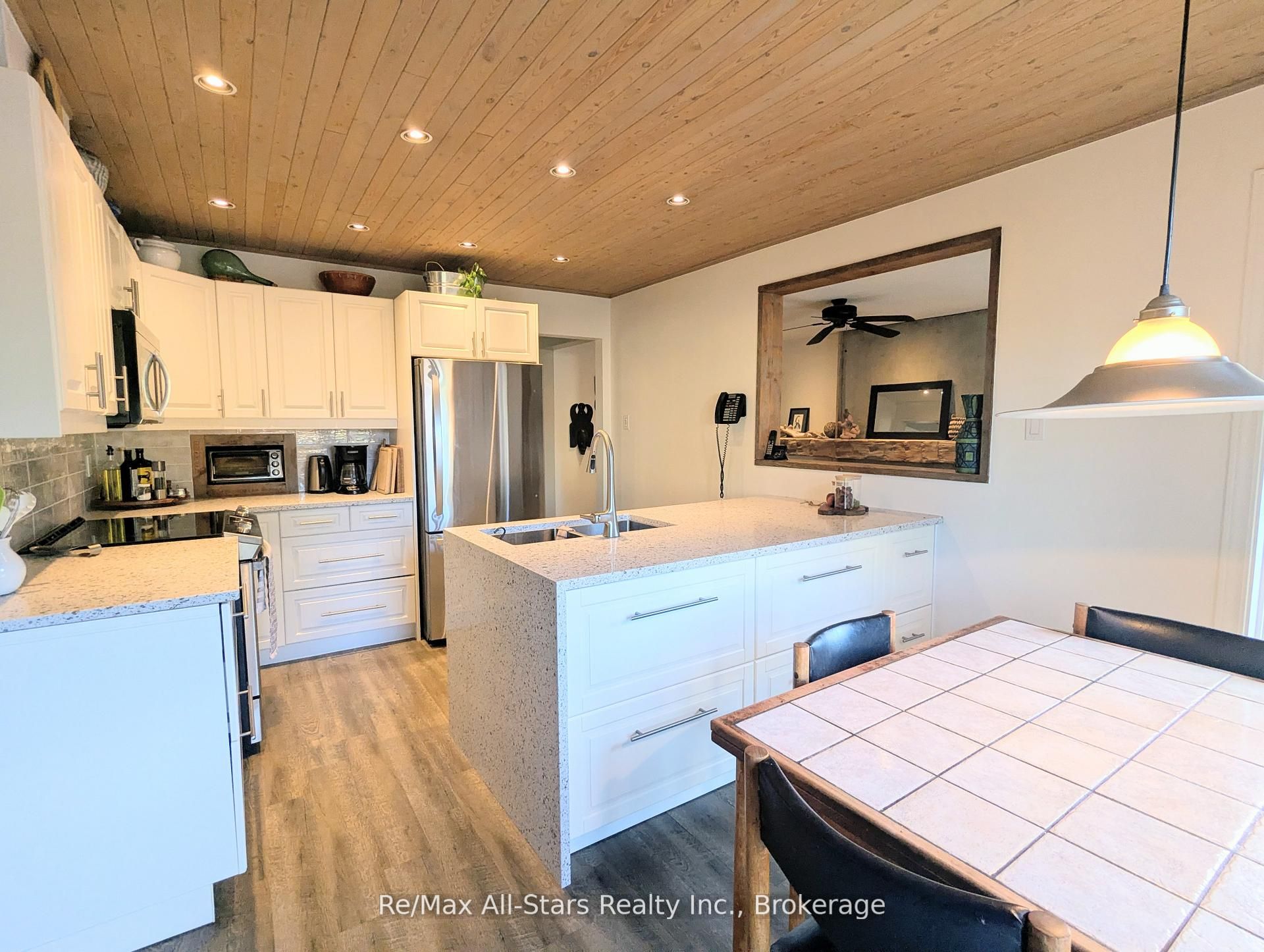 20 Love Crescent Property Photo 12