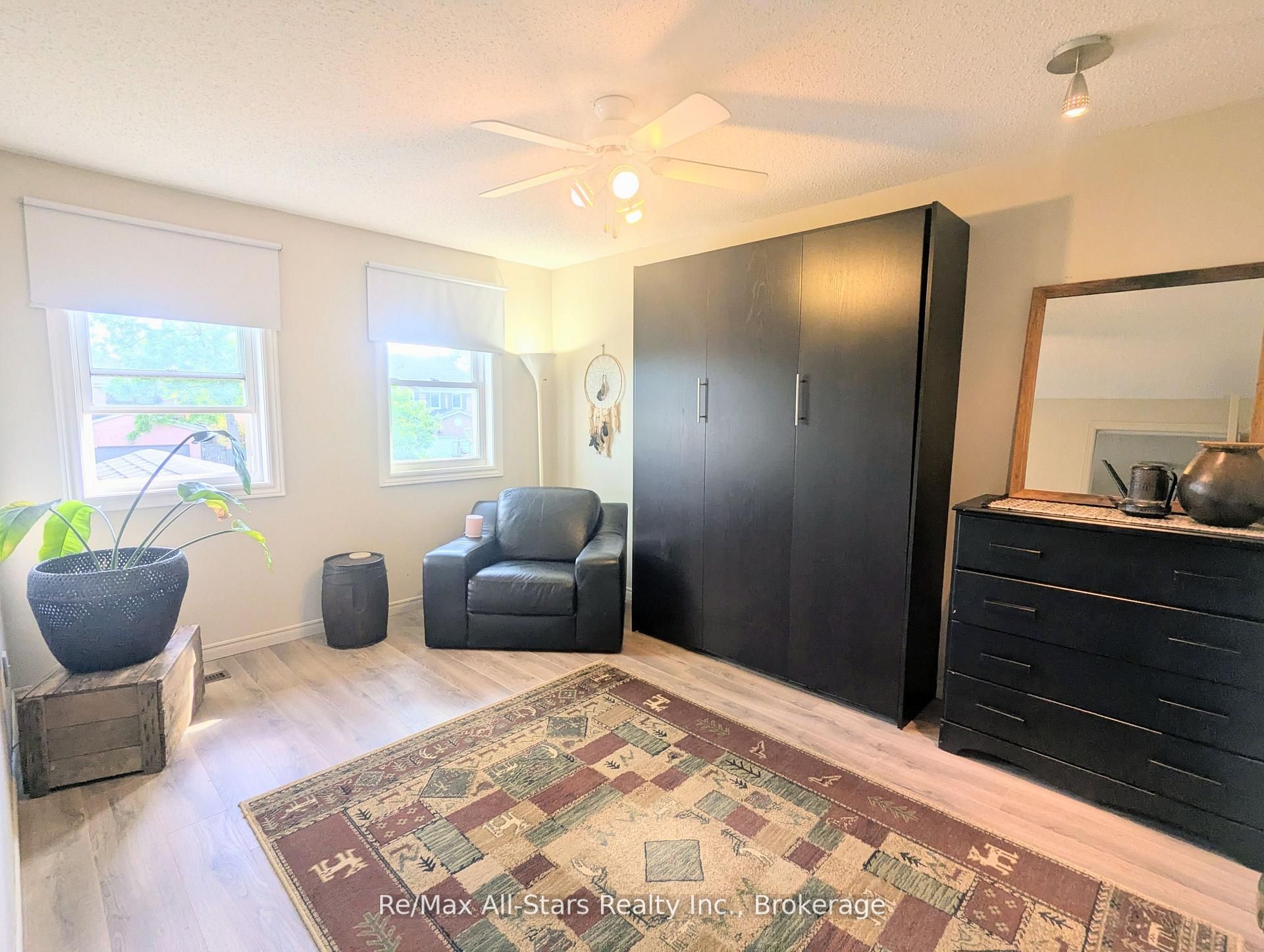 20 Love Crescent Property Photo 20