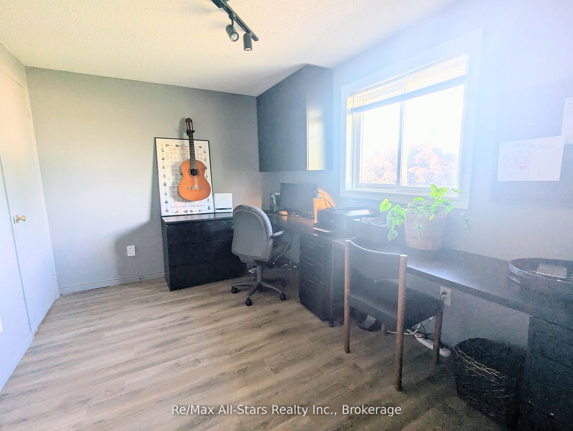 20 Love Crescent Property Photo 23