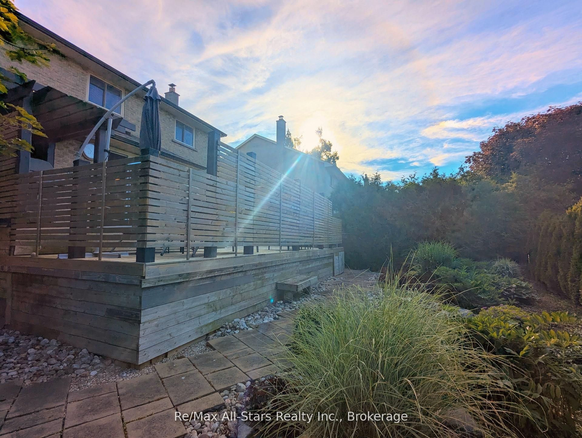 20 Love Crescent Property Photo 32