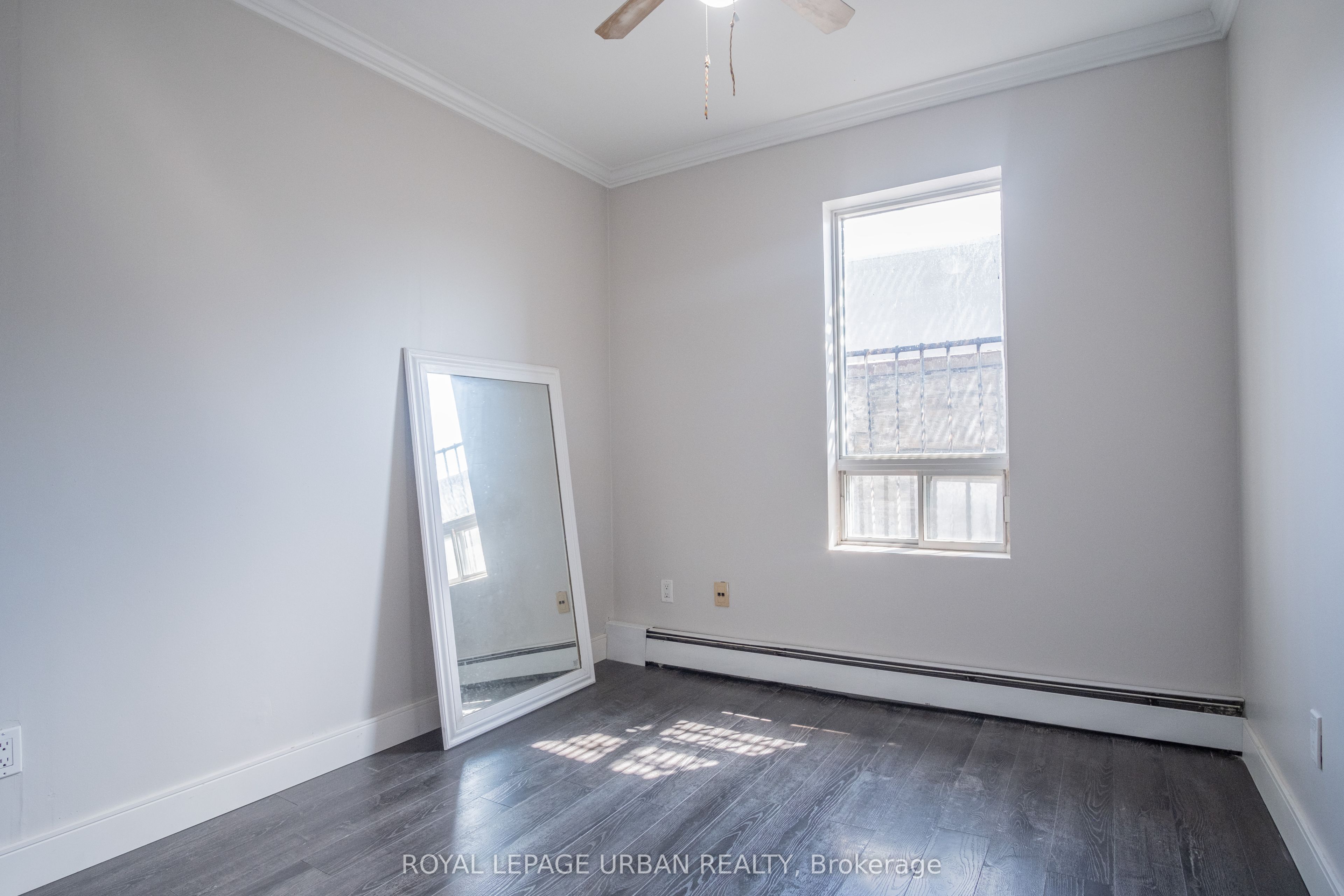 636 Danforth Avenue 2 Property Photo 4