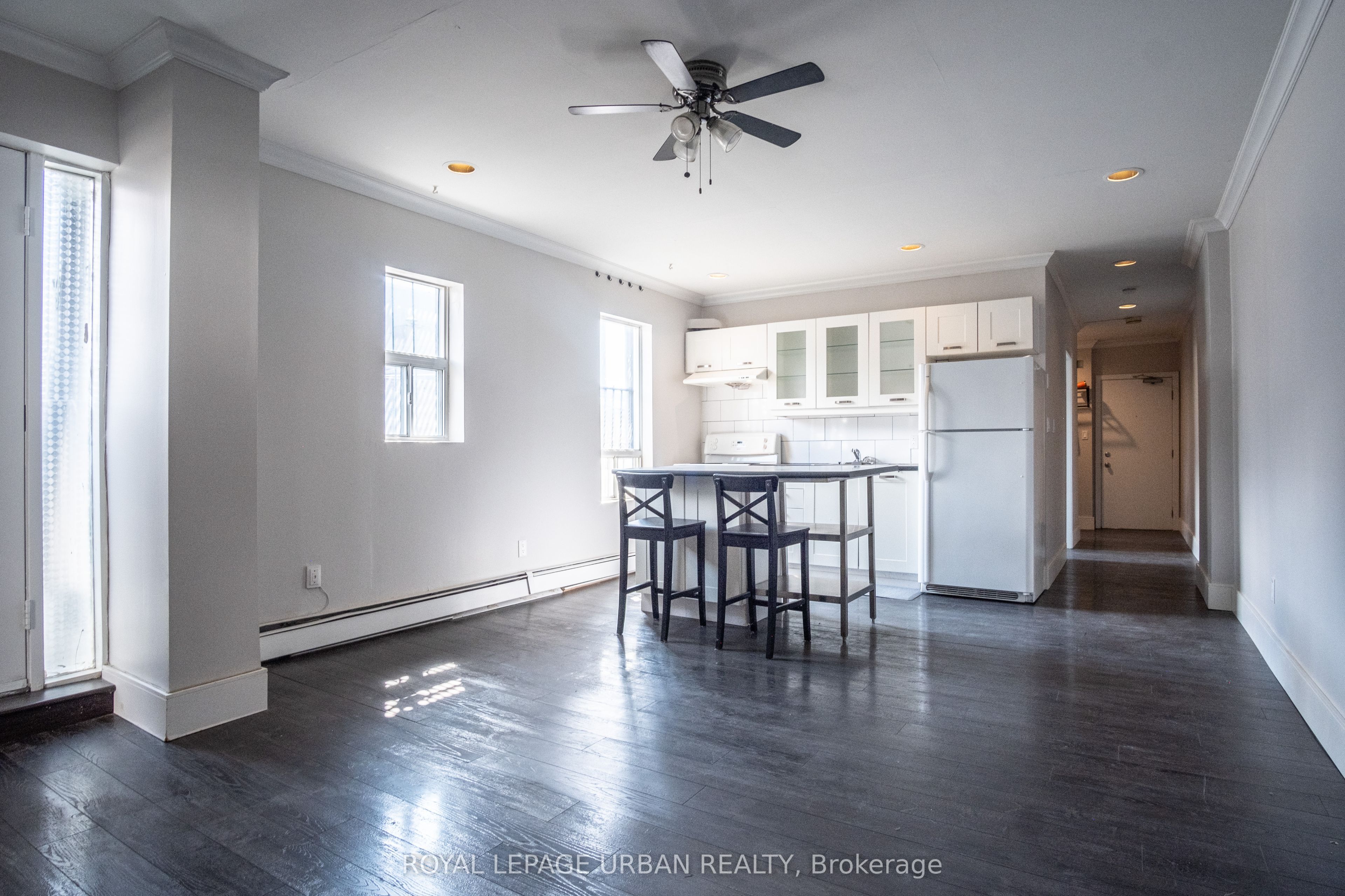 636 Danforth Avenue 2 Property Photo 6