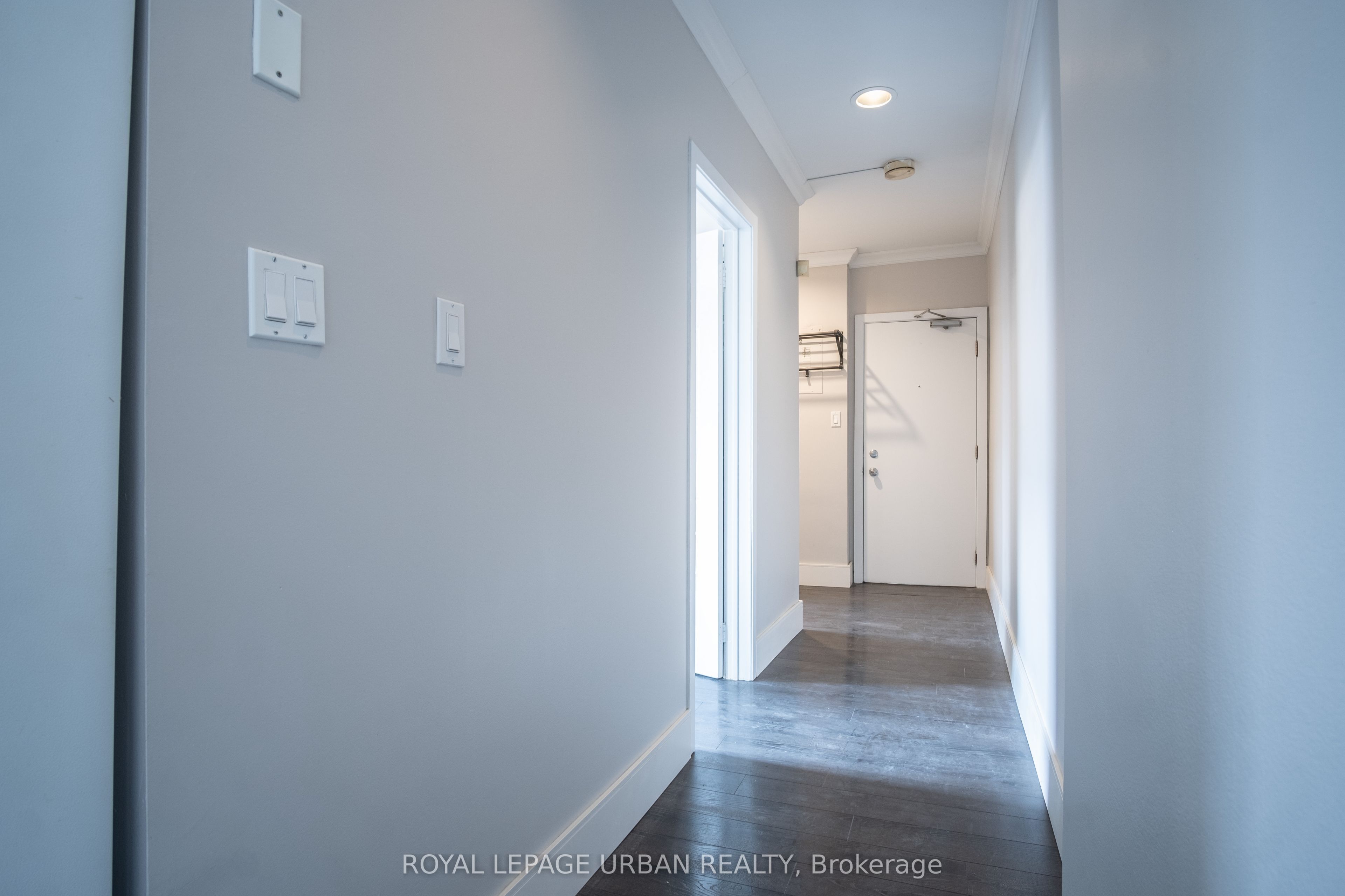 636 Danforth Avenue 2 Property Photo 15