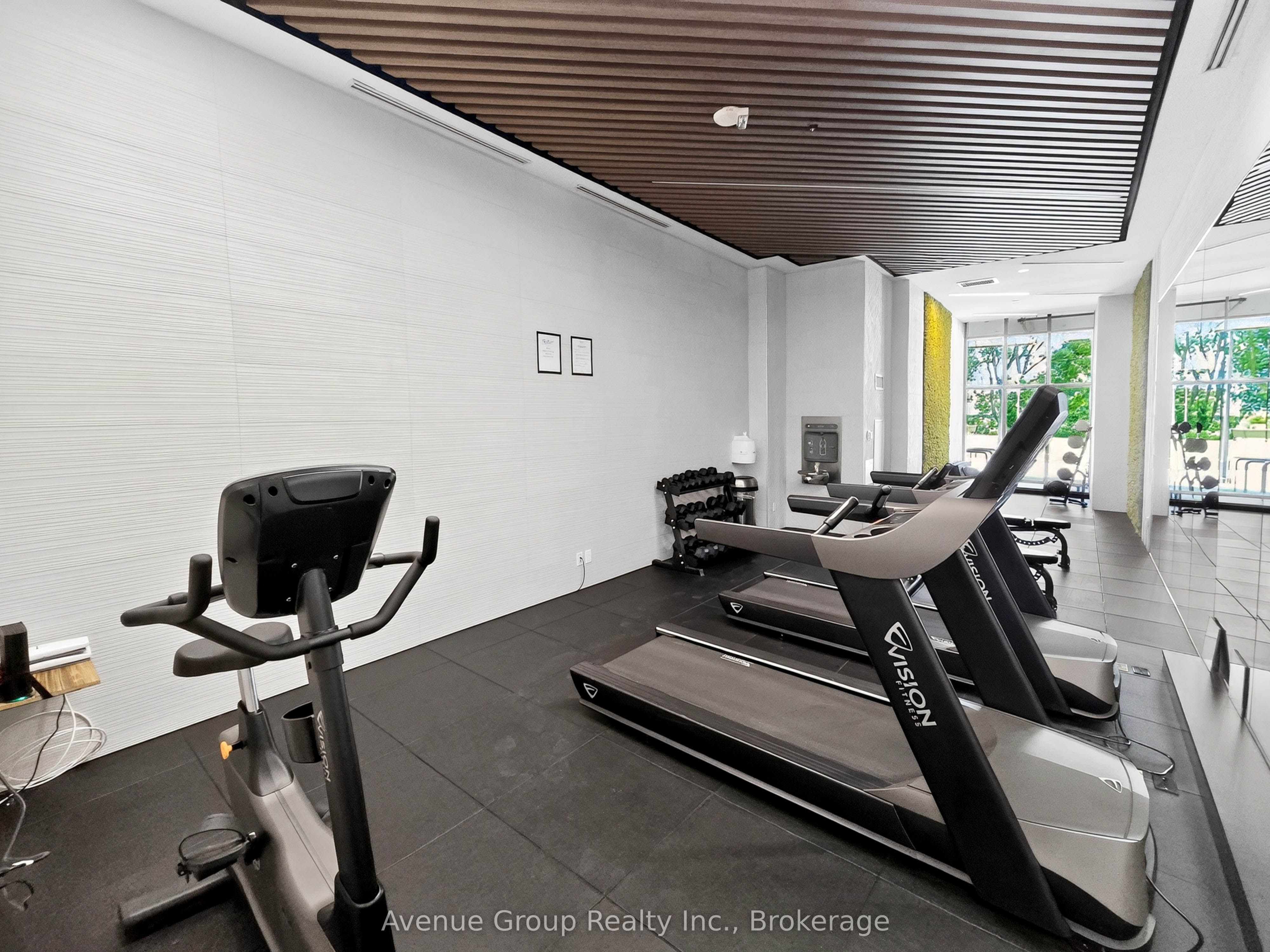 1285 Queen Street E Th58 Property Photo 25