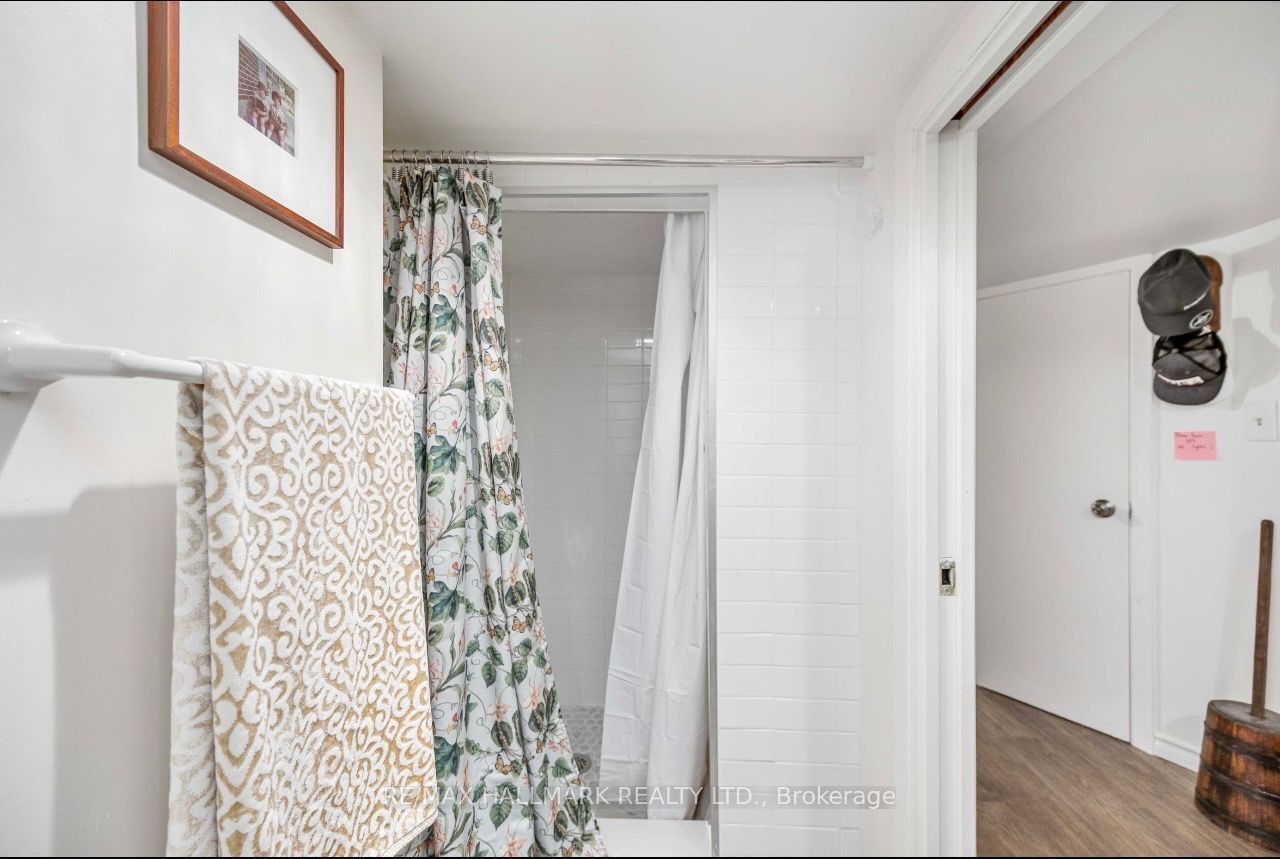 43 Stanhope Avenue Lower Property Photo 8