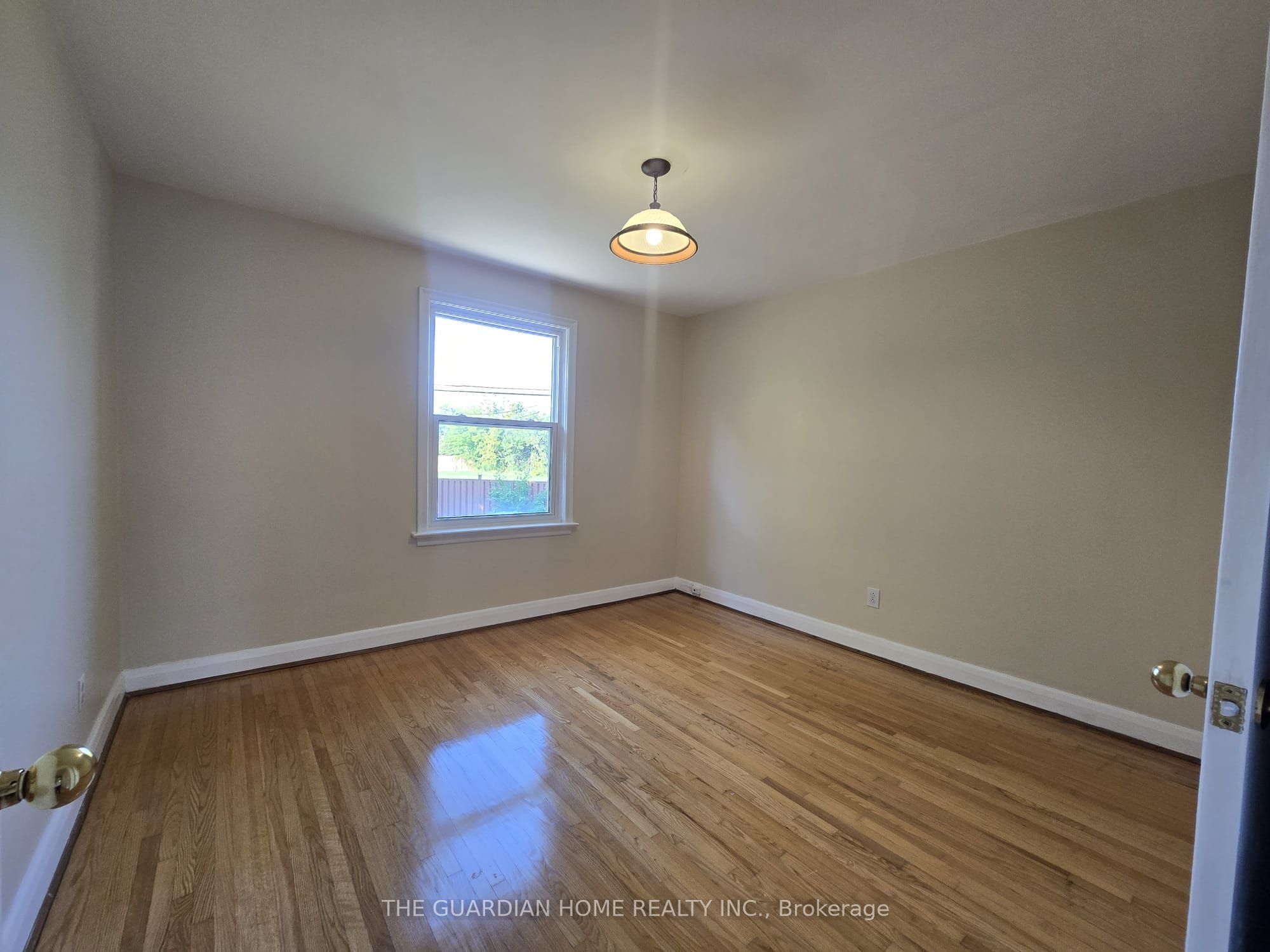 15 Princemere Crescent Property Photo 6