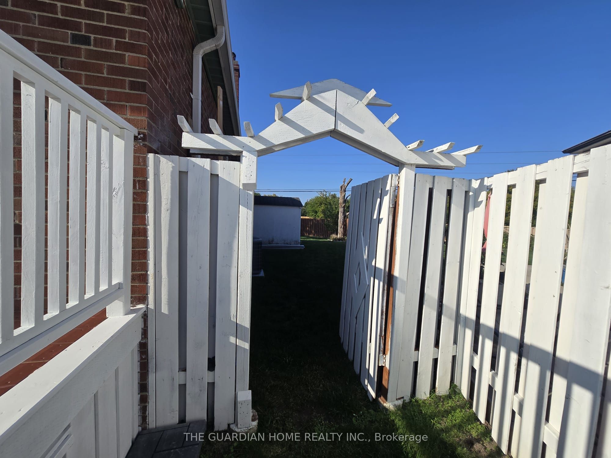 15 Princemere Crescent Property Photo 23