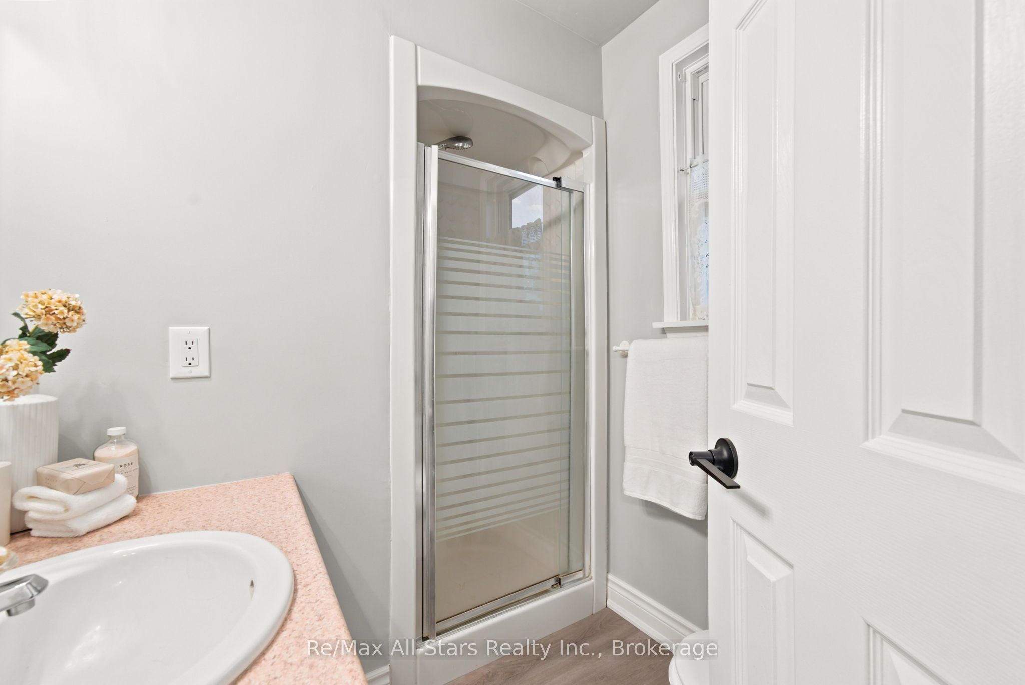 263 Union Avenue Property Photo 22