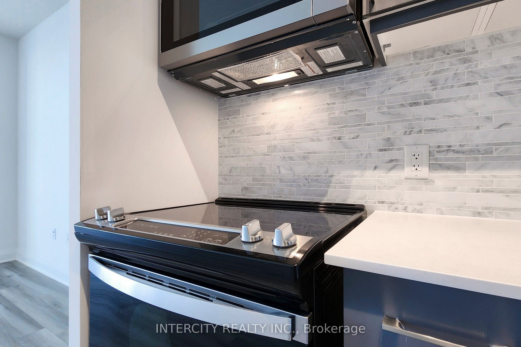3220 Sheppard Avenue E 1509 Property Photo 7