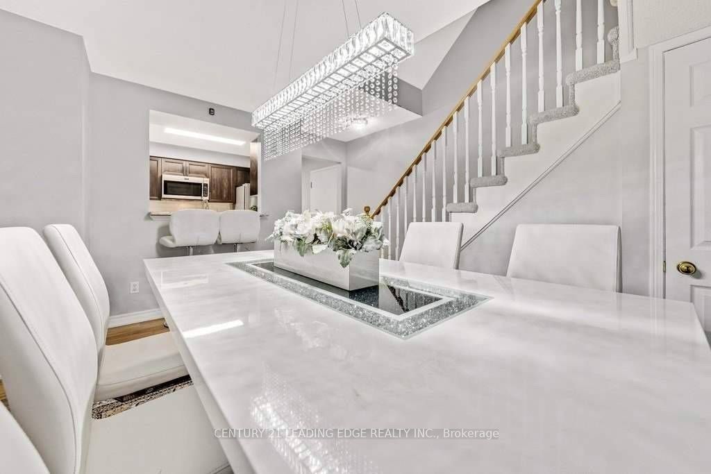 25 Mondeo Drive Property Photo 7