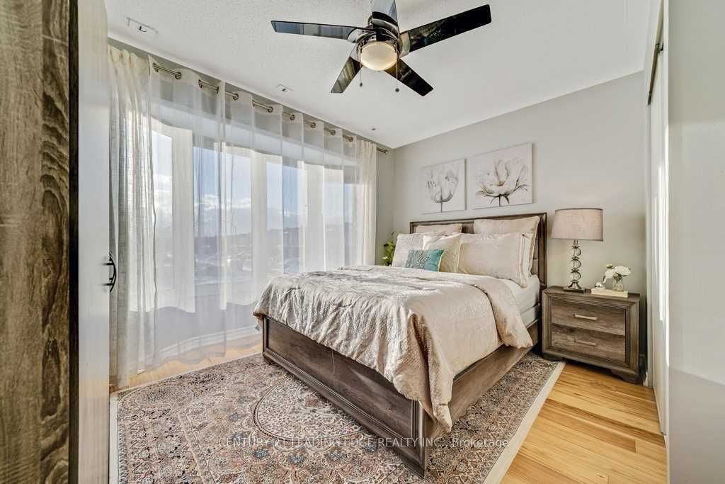 25 Mondeo Drive Property Photo 18