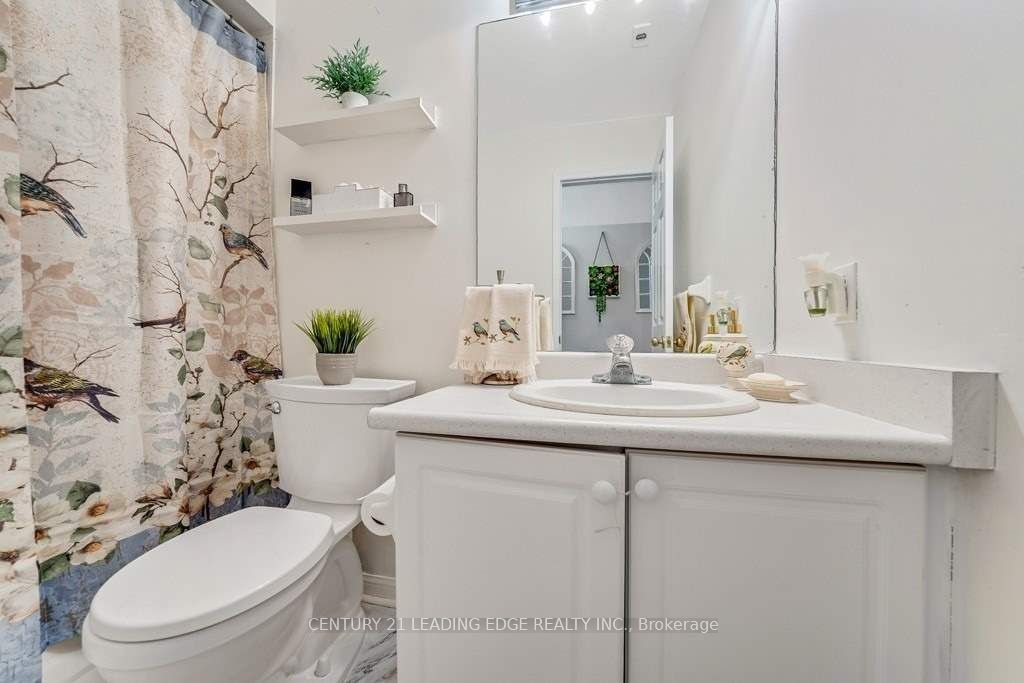 25 Mondeo Drive Property Photo 20
