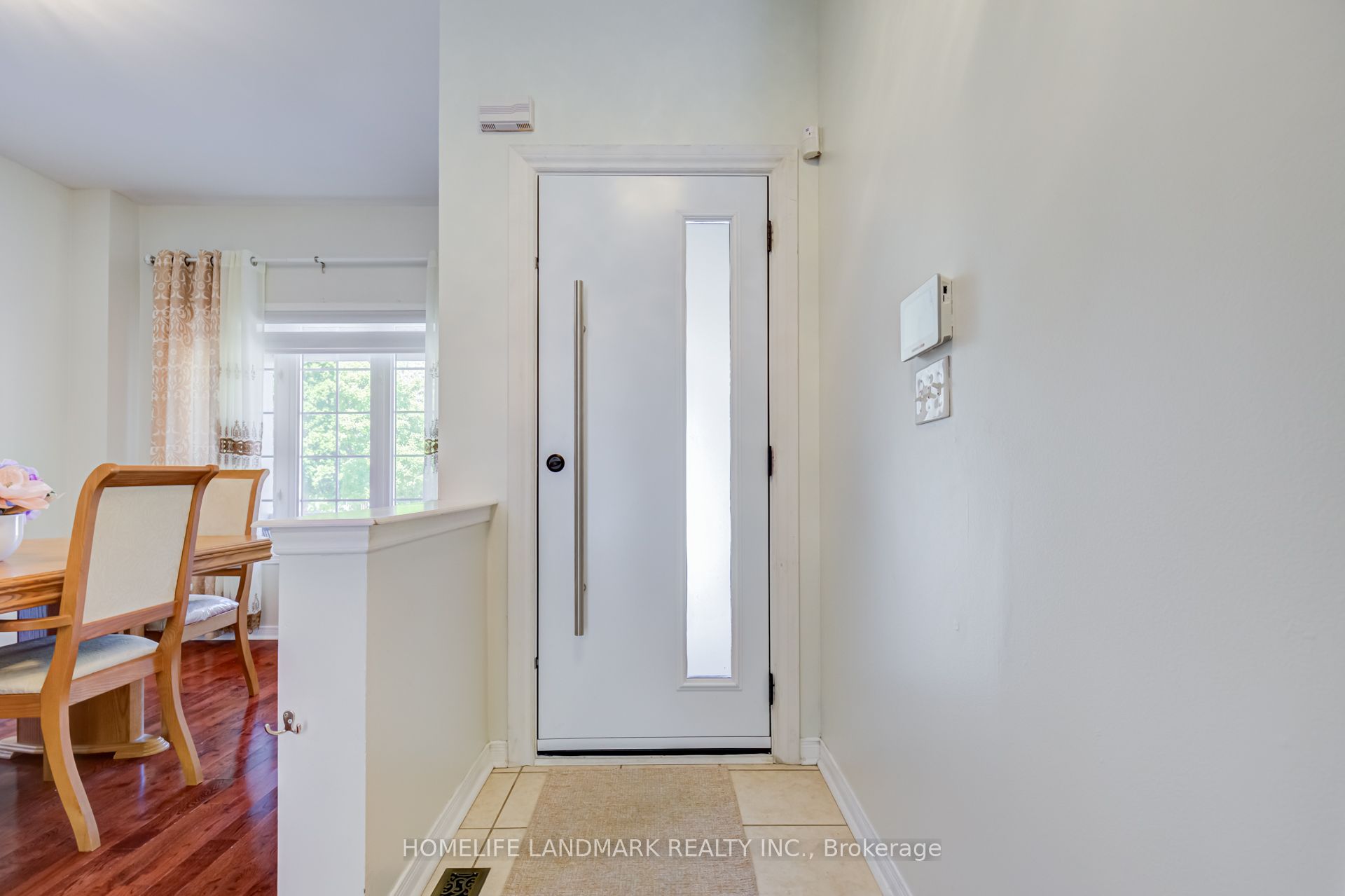 111 Knowles Drive Property Photo 6