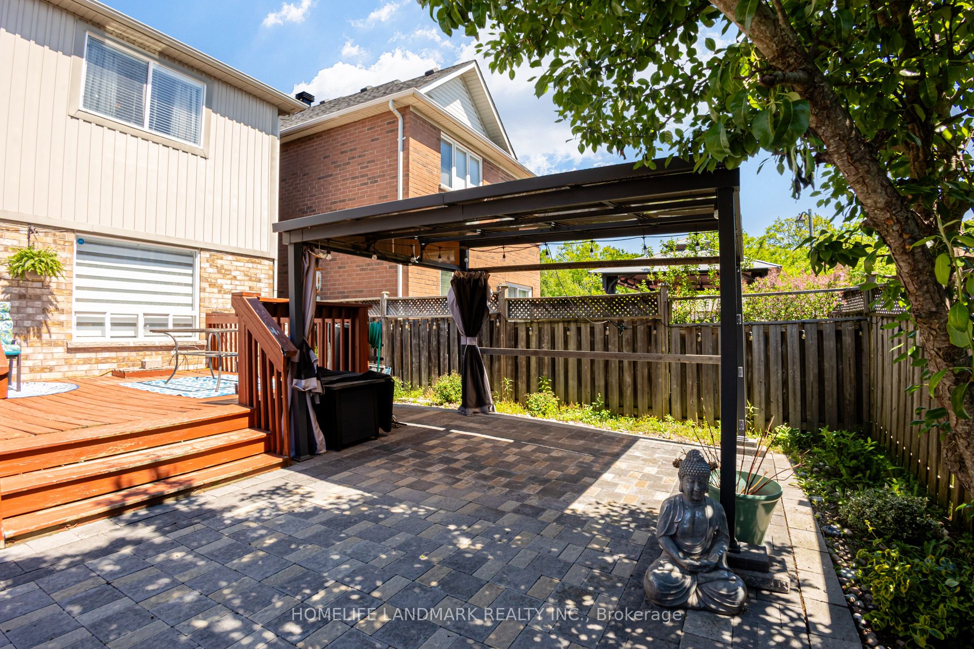 111 Knowles Drive Property Photo 29