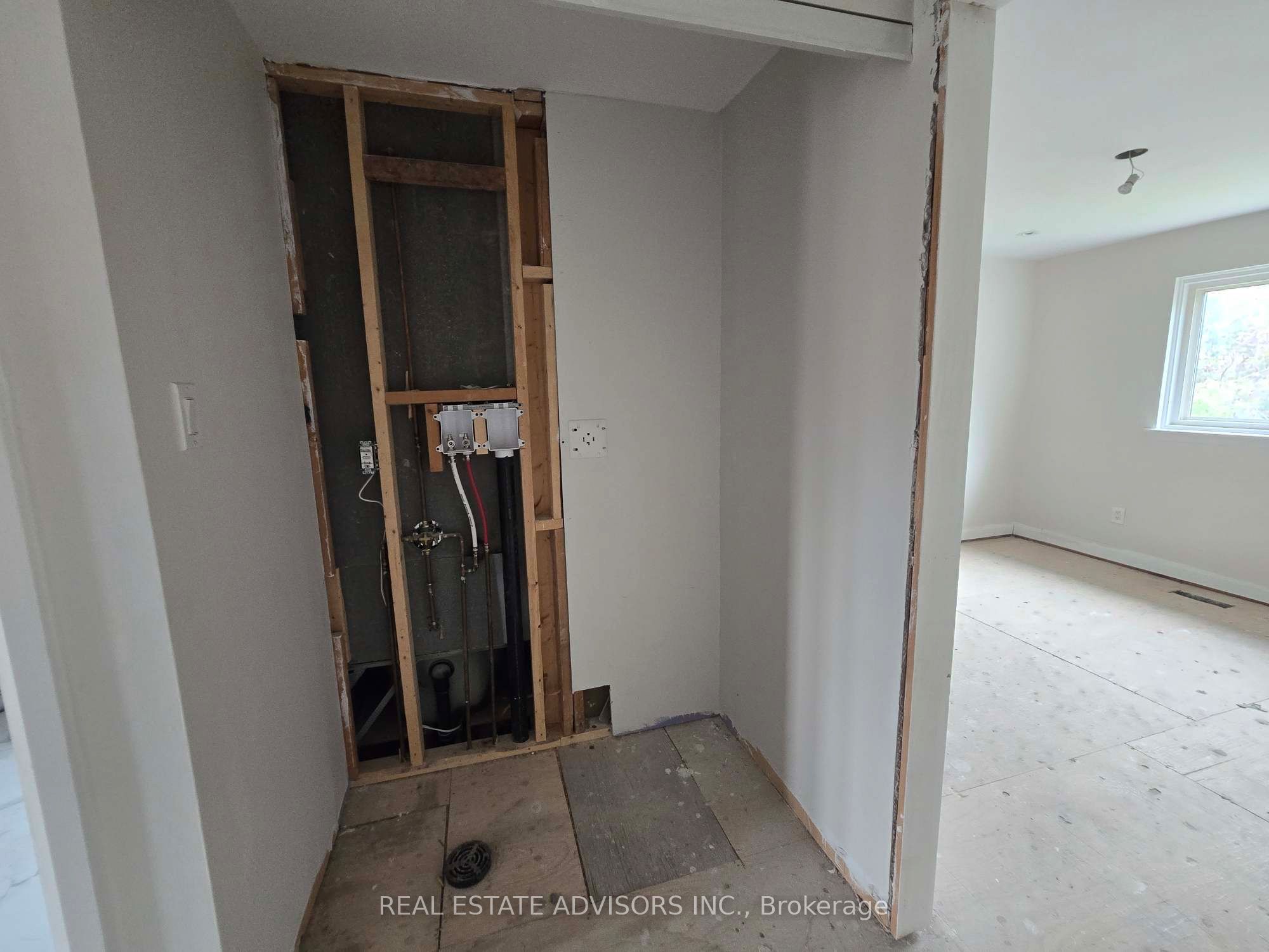 238 Braymore Boulevard Property Photo 12