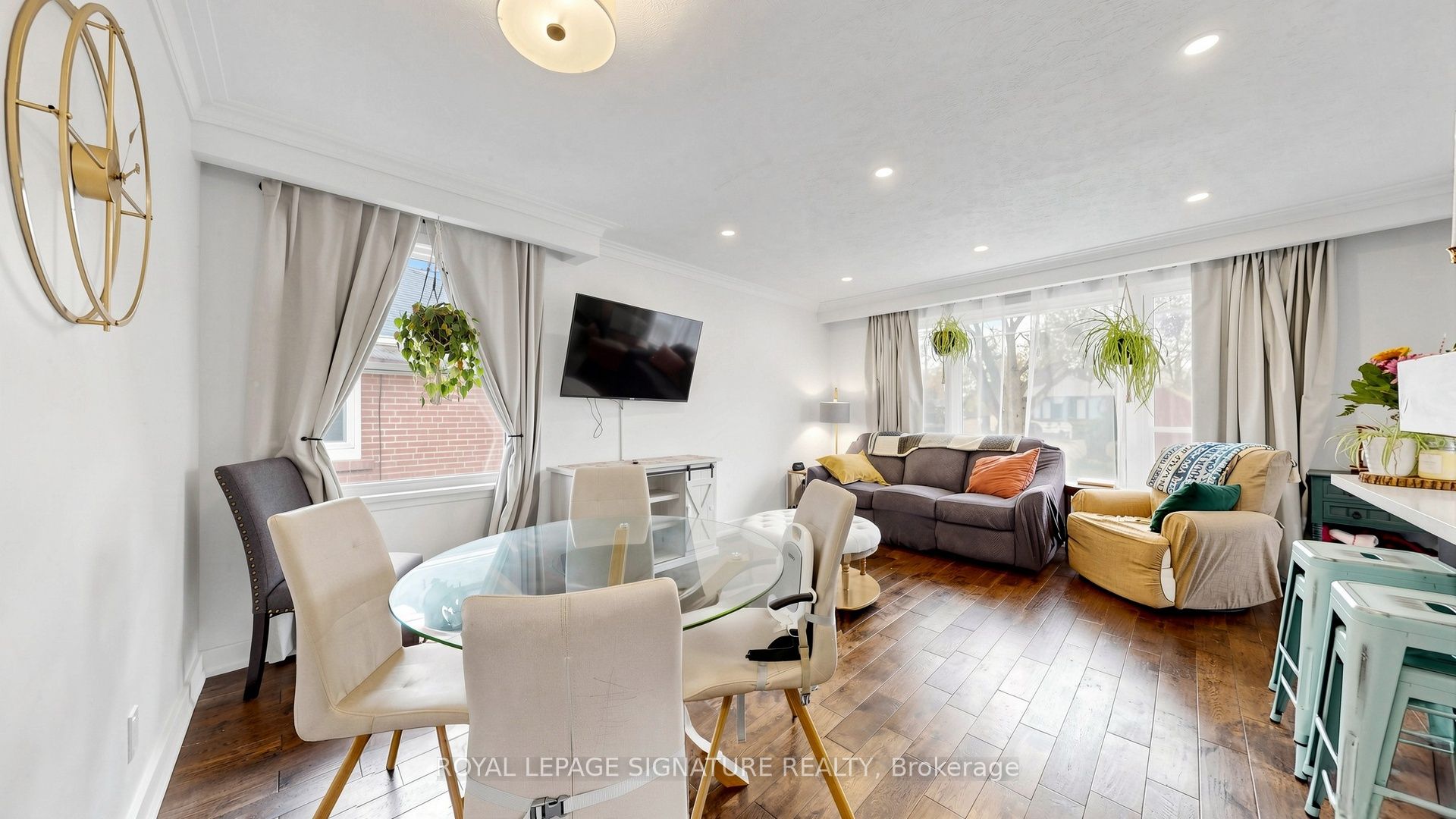 33 Neapolitan Drive Property Photo 7