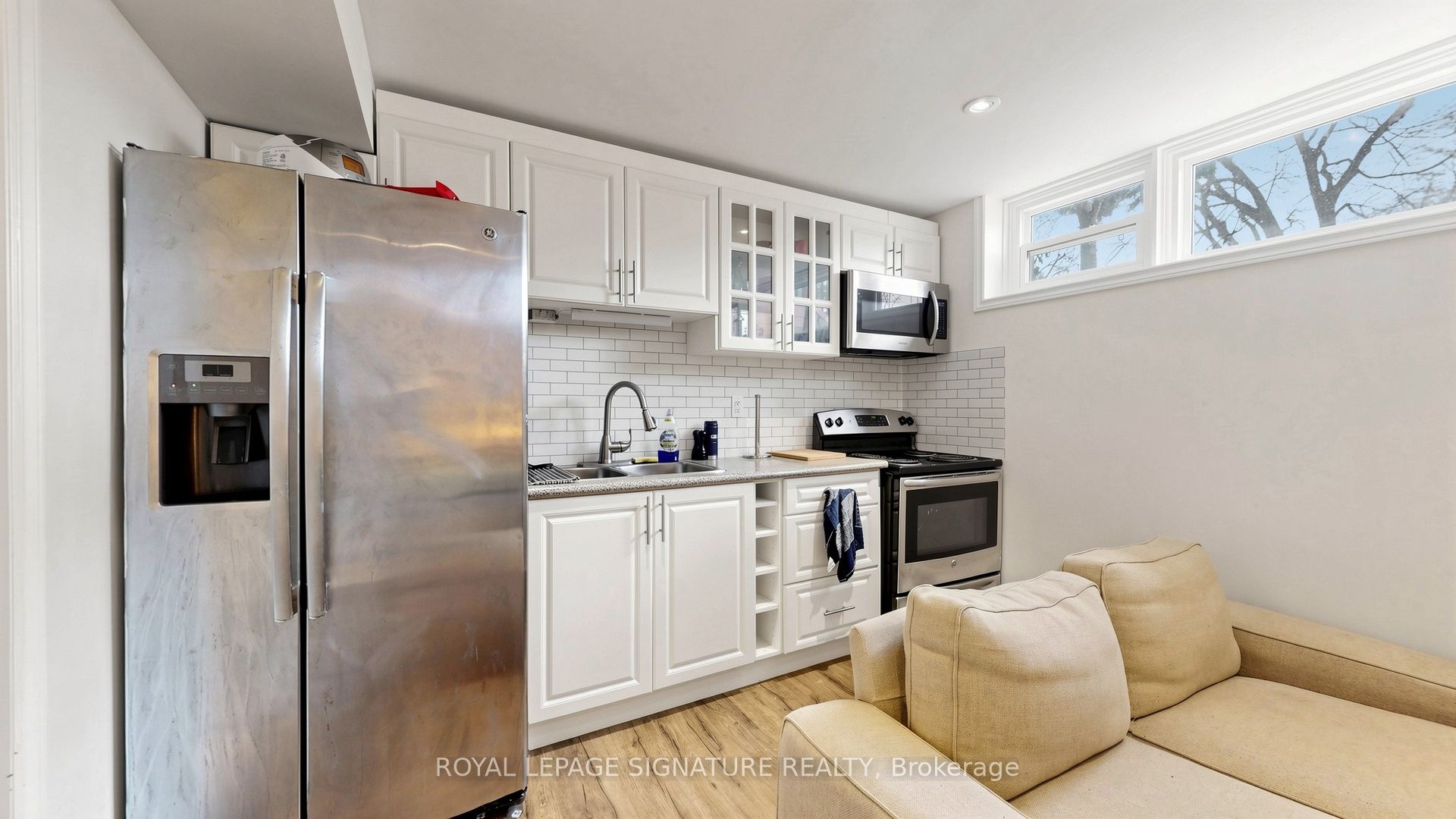 33 Neapolitan Drive Property Photo 33