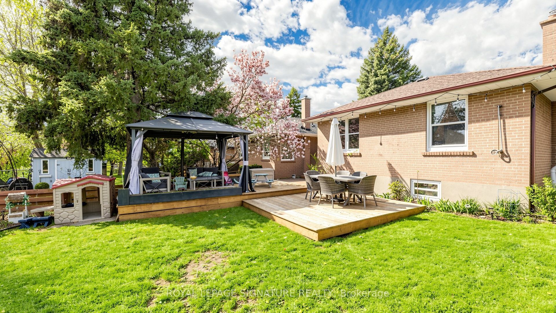 33 Neapolitan Drive Property Photo 40