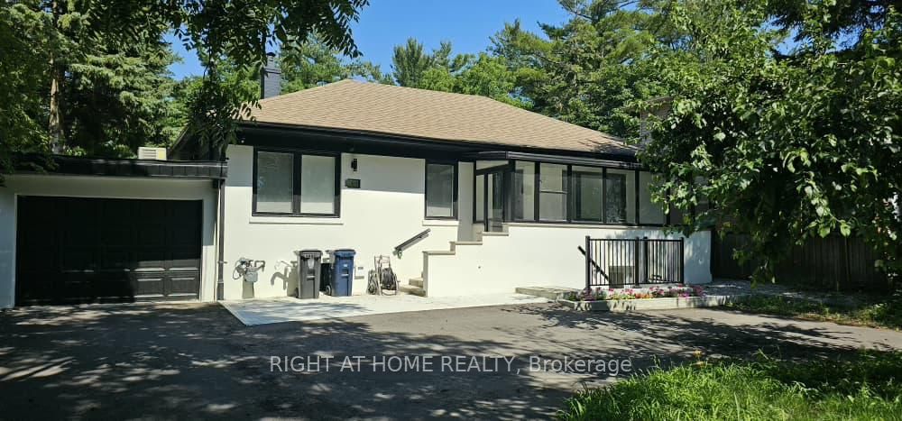 61 Gladys Road Property Photo 1