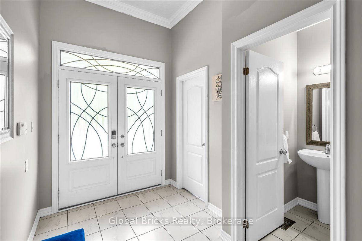 47 Holyrod Drive Property Photo 8