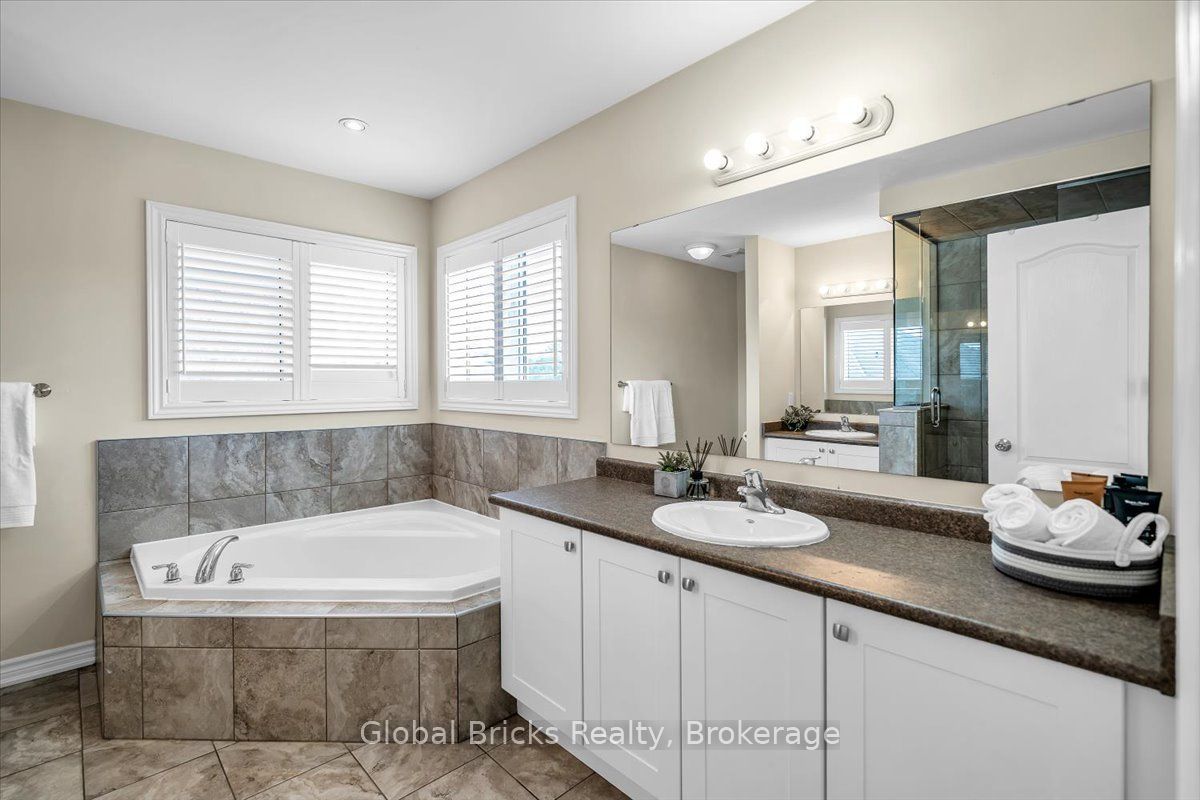 47 Holyrod Drive Property Photo 27