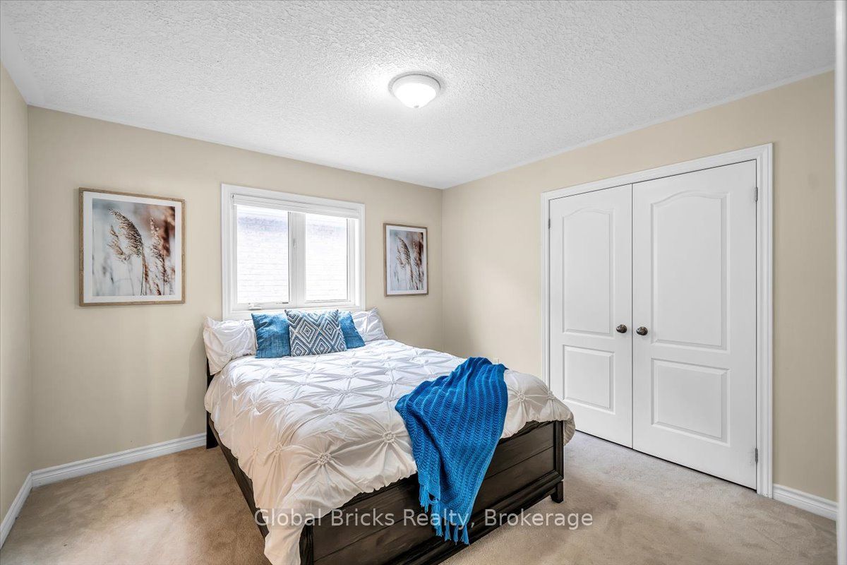 47 Holyrod Drive Property Photo 31