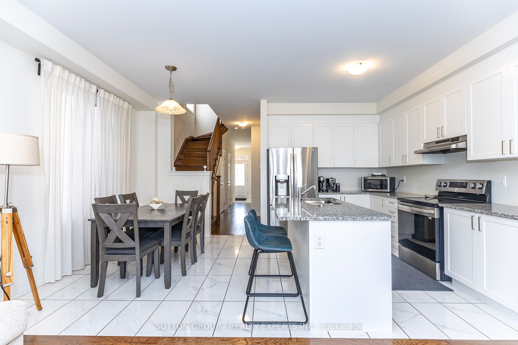 130 Ice Palace Crescent Property Photo 12