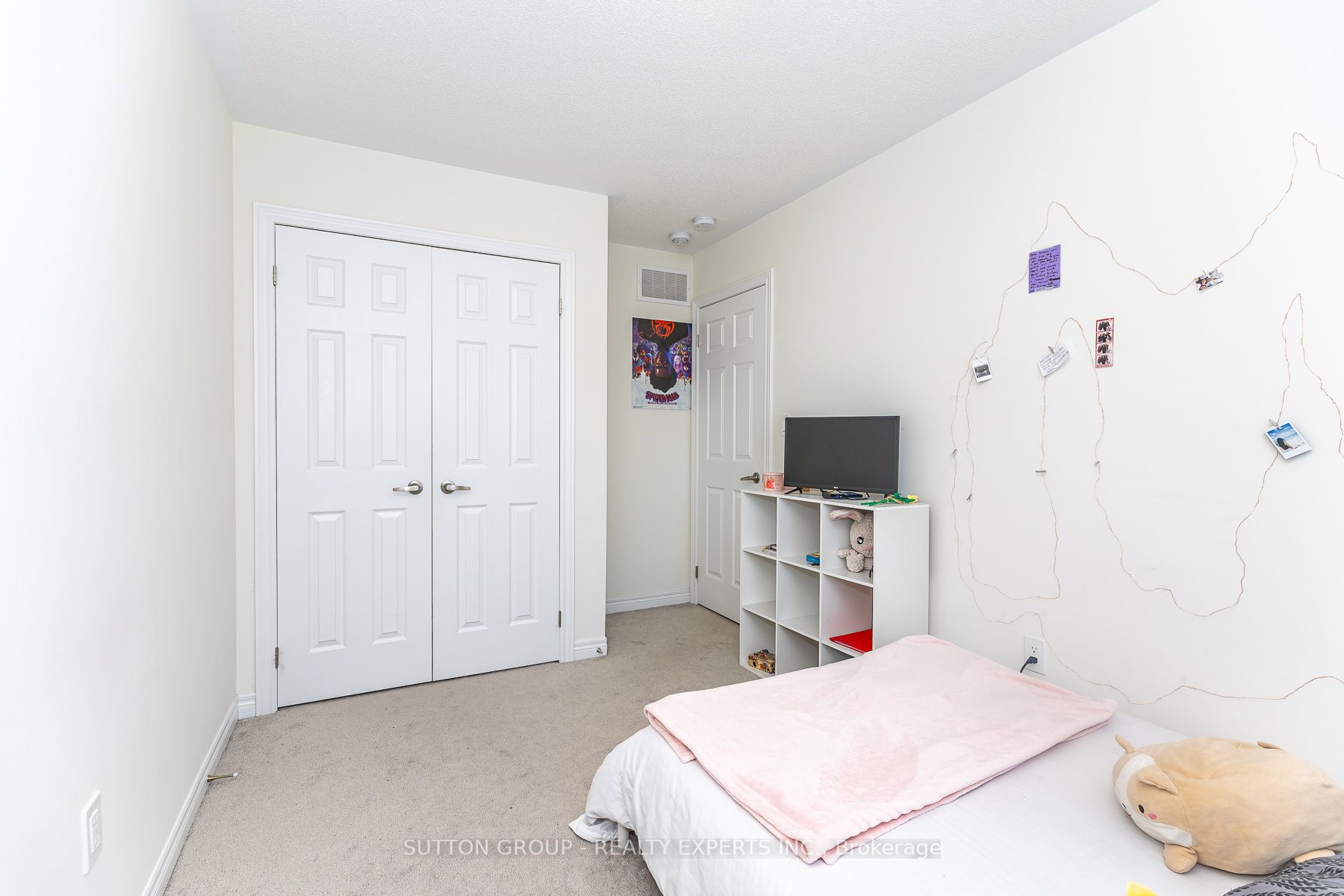 130 Ice Palace Crescent Property Photo 33
