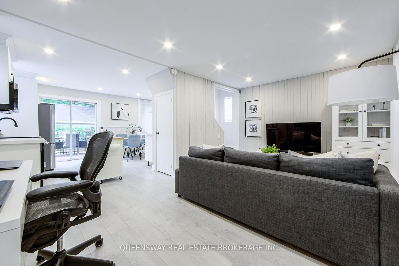 340 French Street Property Photo 8