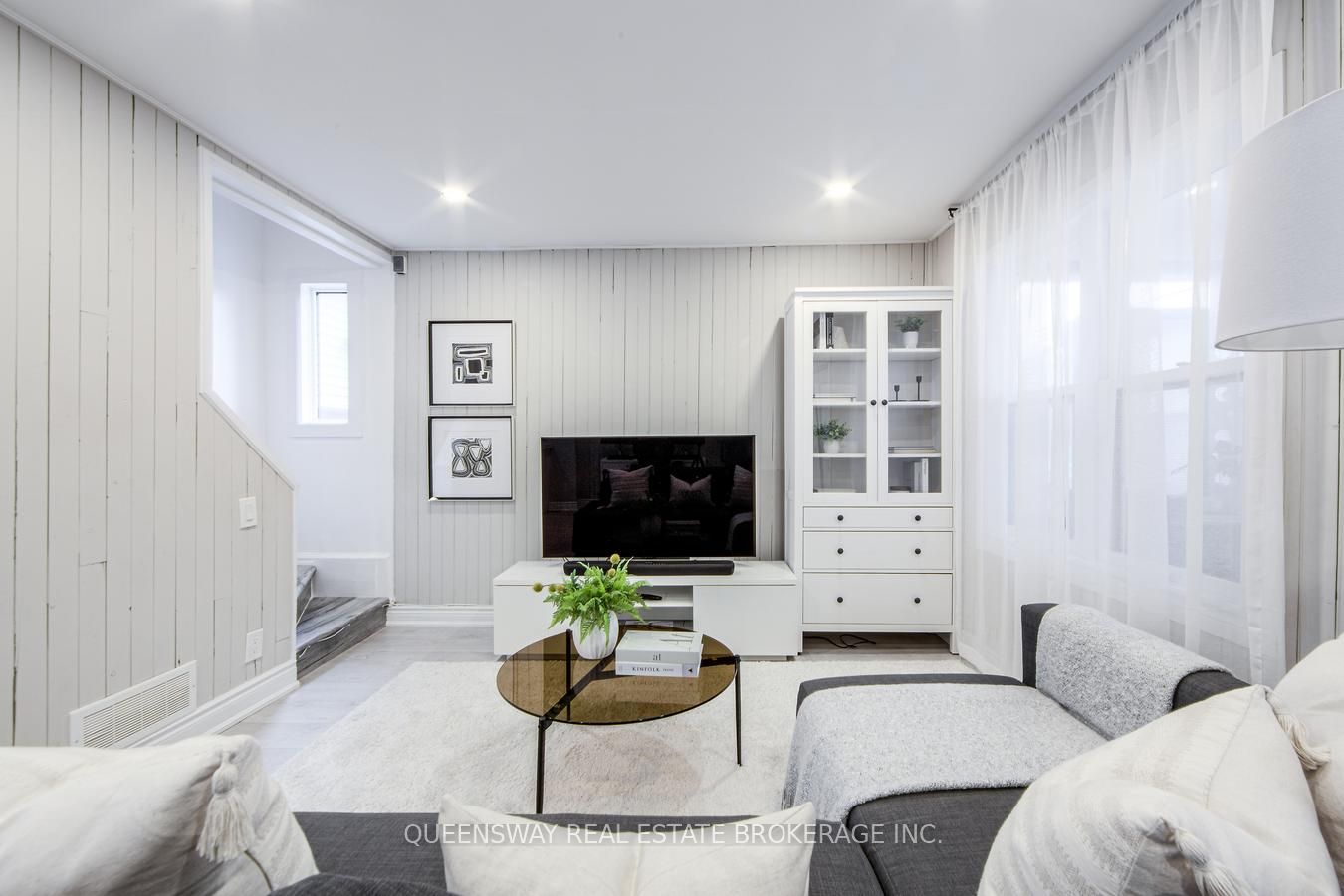 340 French Street Property Photo 9
