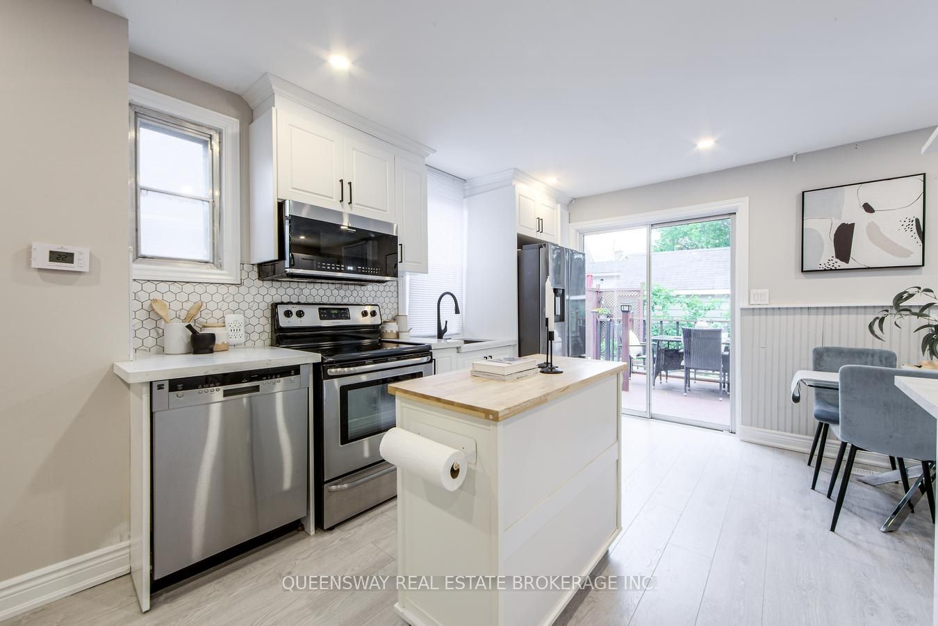 340 French Street Property Photo 14