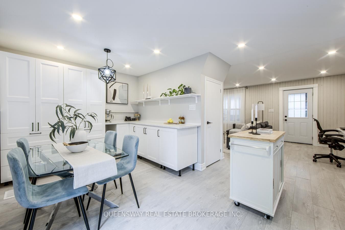 340 French Street Property Photo 19