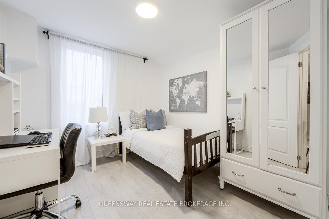 340 French Street Property Photo 27