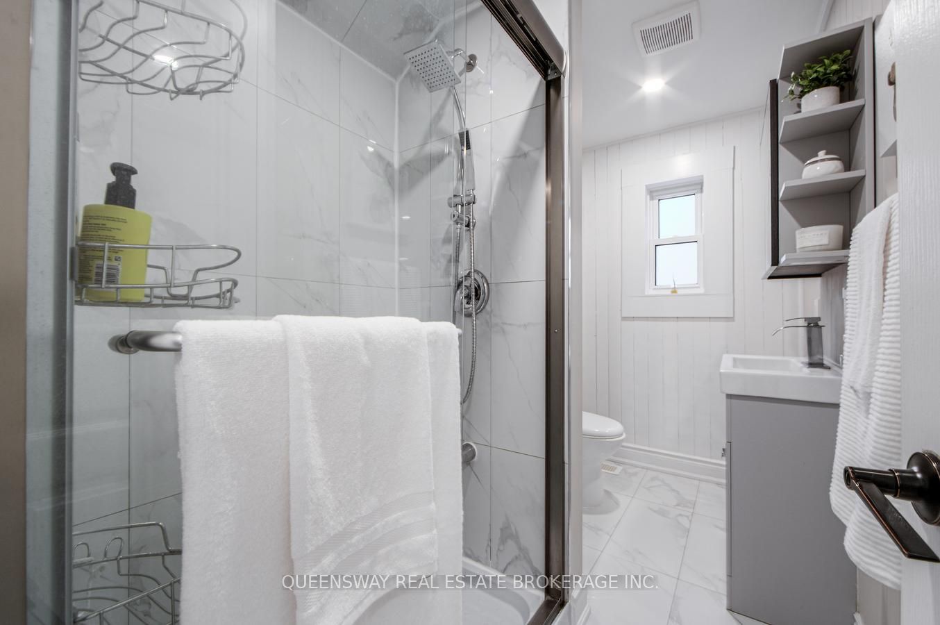 340 French Street Property Photo 32