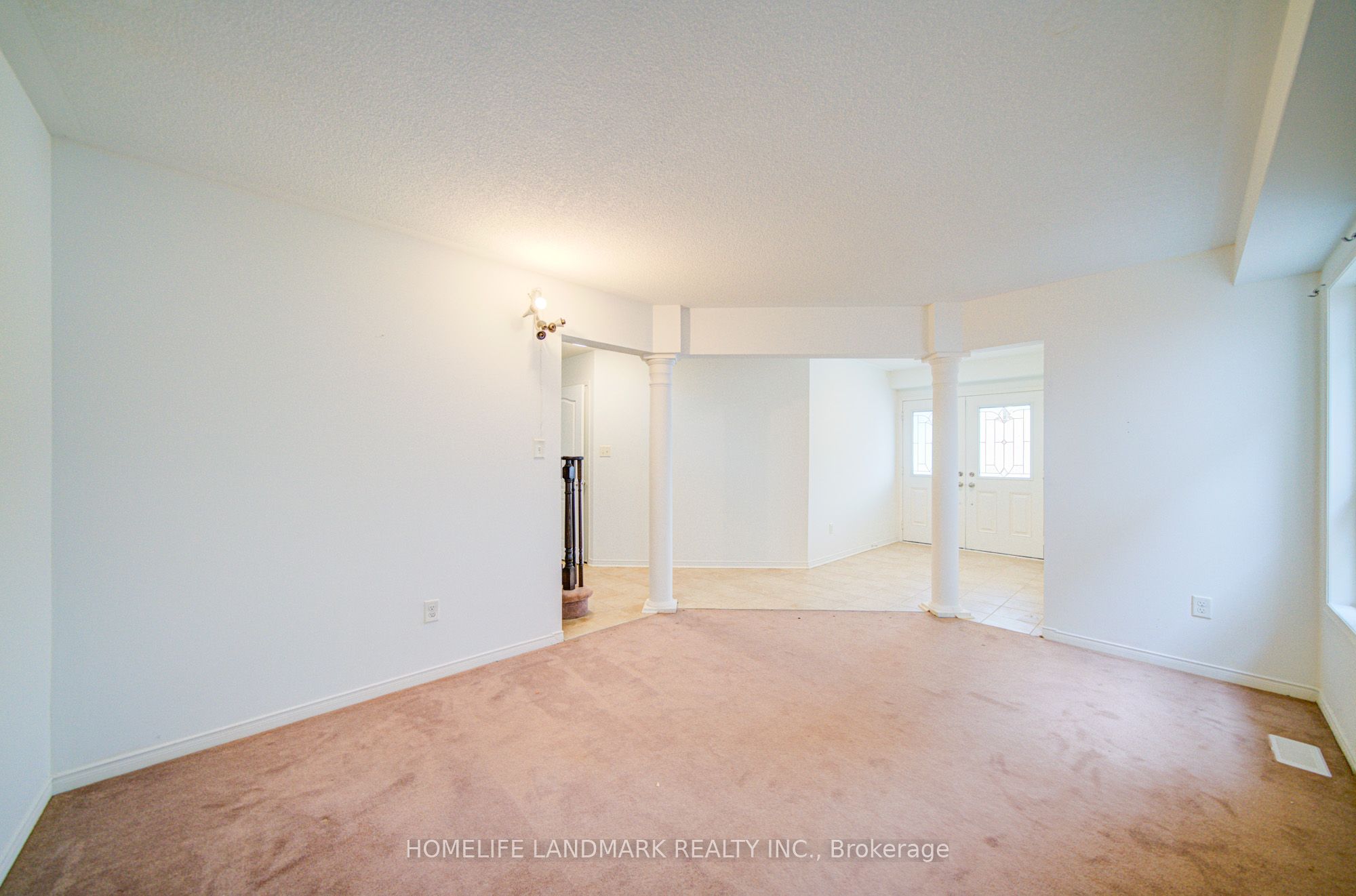 1842 Esterbrook Drive Property Photo 3