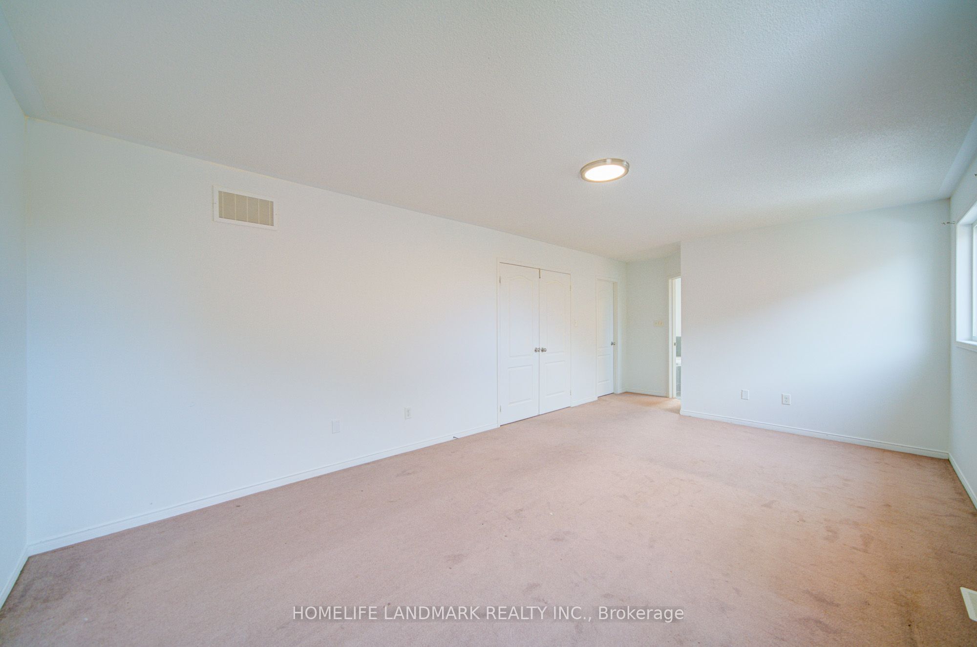 1842 Esterbrook Drive Property Photo 10