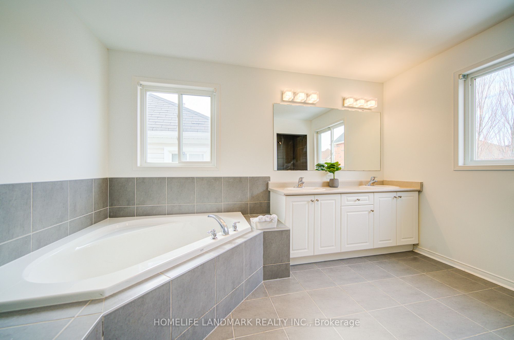 1842 Esterbrook Drive Property Photo 11