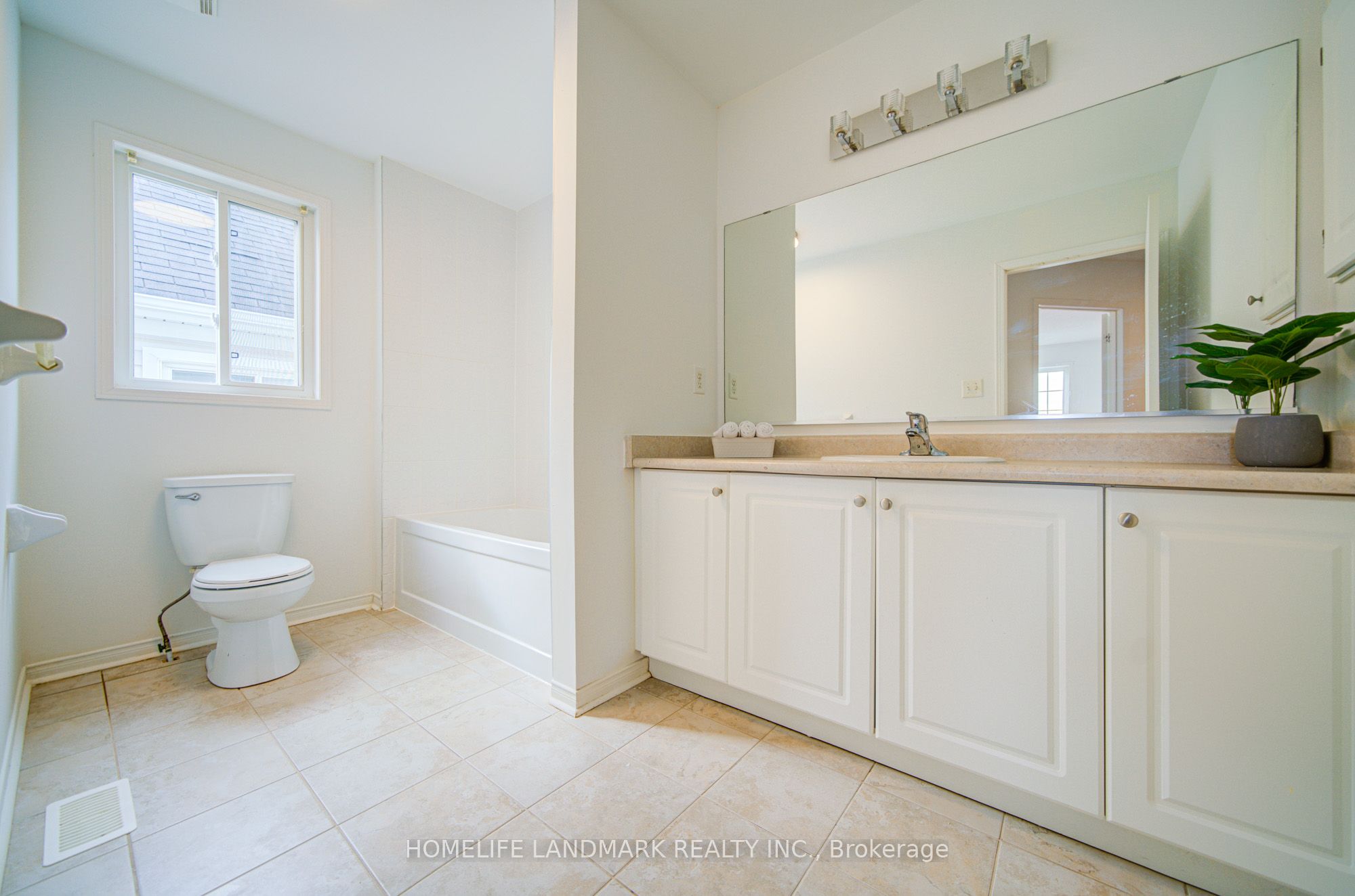 1842 Esterbrook Drive Property Photo 13